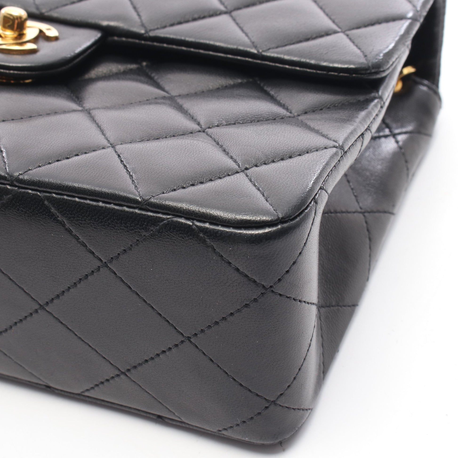 ミニマトラッセ20 チェーンショルダーバッグ ラムスキン ブラック ゴールド金具 ヴィンテージ シャネル バッグ CHANEL
