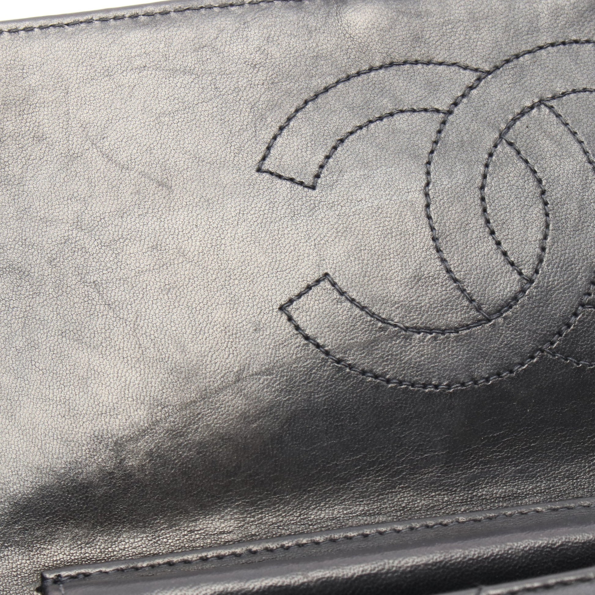 マトラッセ プッシュロック チェーンショルダーバッグ ラムスキン ブラック ゴールド金具 シャネル バッグ CHANEL