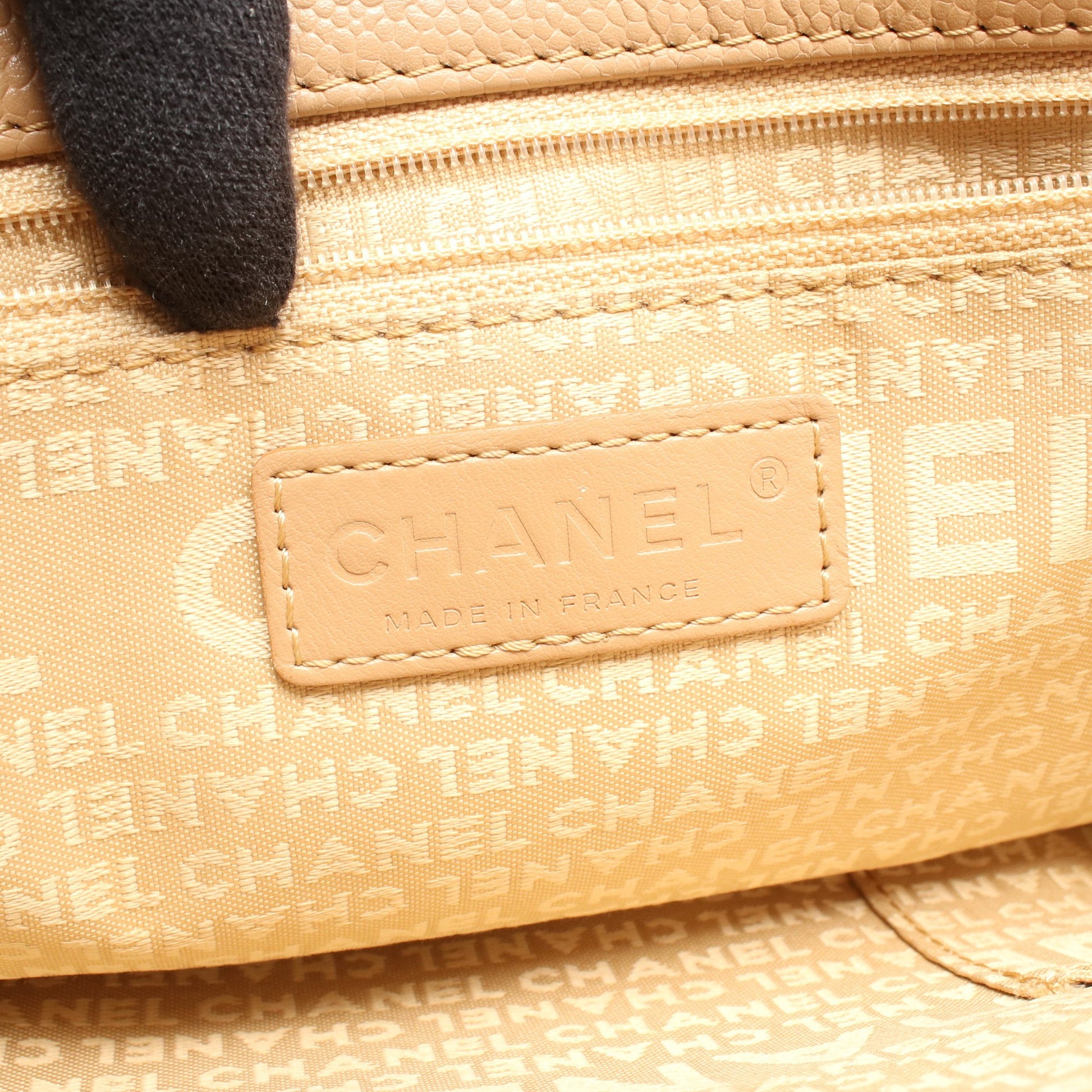 チョコバー ショルダーバッグ トートバッグ キャビアスキン ベージュ シルバー金具 シャネル バッグ CHANEL