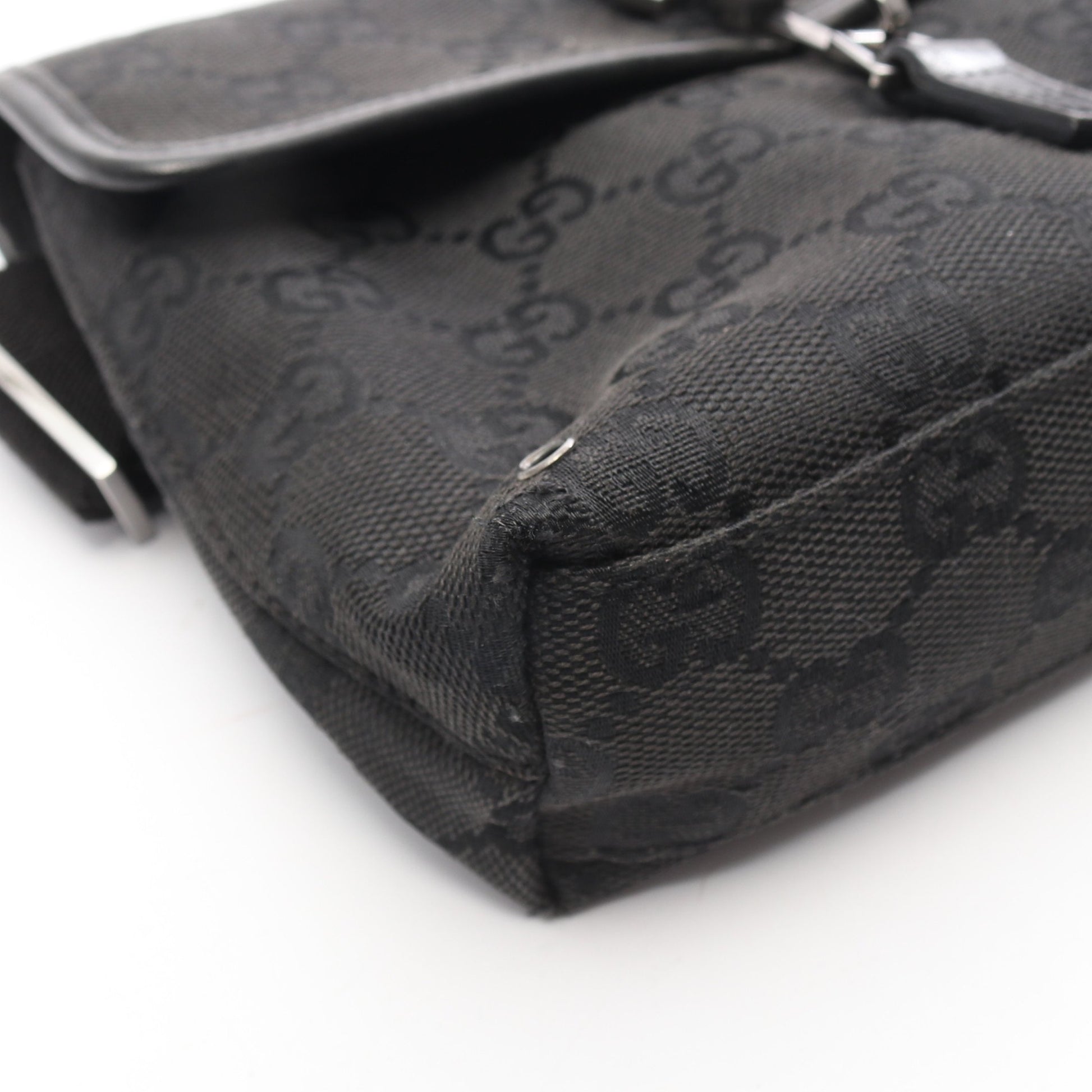 GGキャンバス ボディバッグ ウエストバッグ キャンバス レザー ブラック グッチ バッグ GUCCI