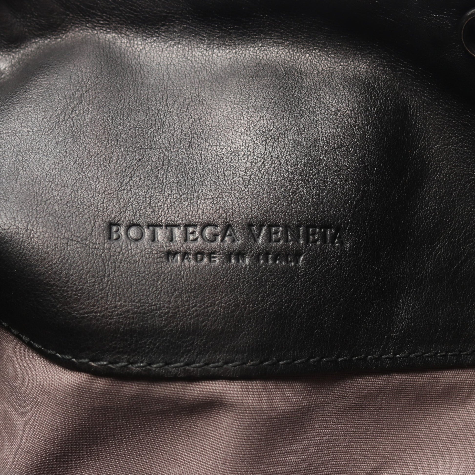 スコルピート ショルダーバッグ レザー ブラック ボッテガヴェネタ バッグ BOTTEGA VENETA