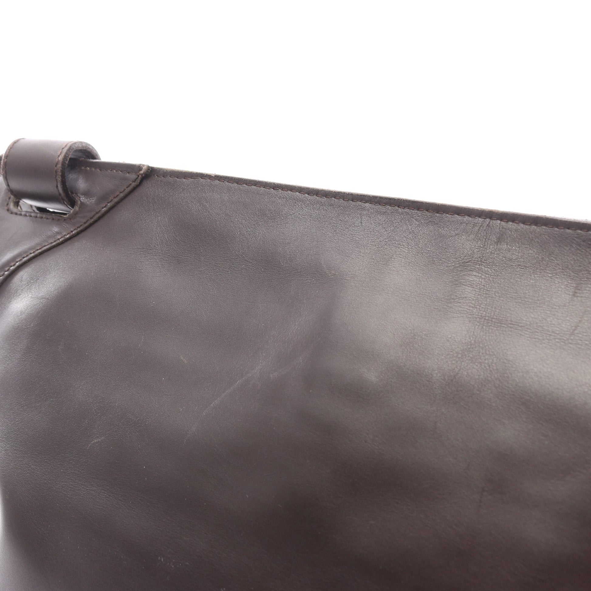 イントレチャート メッセンジャーバッグ ショルダーバッグ レザー ダークブラウン ボッテガヴェネタ バッグ BOTTEGA VENETA