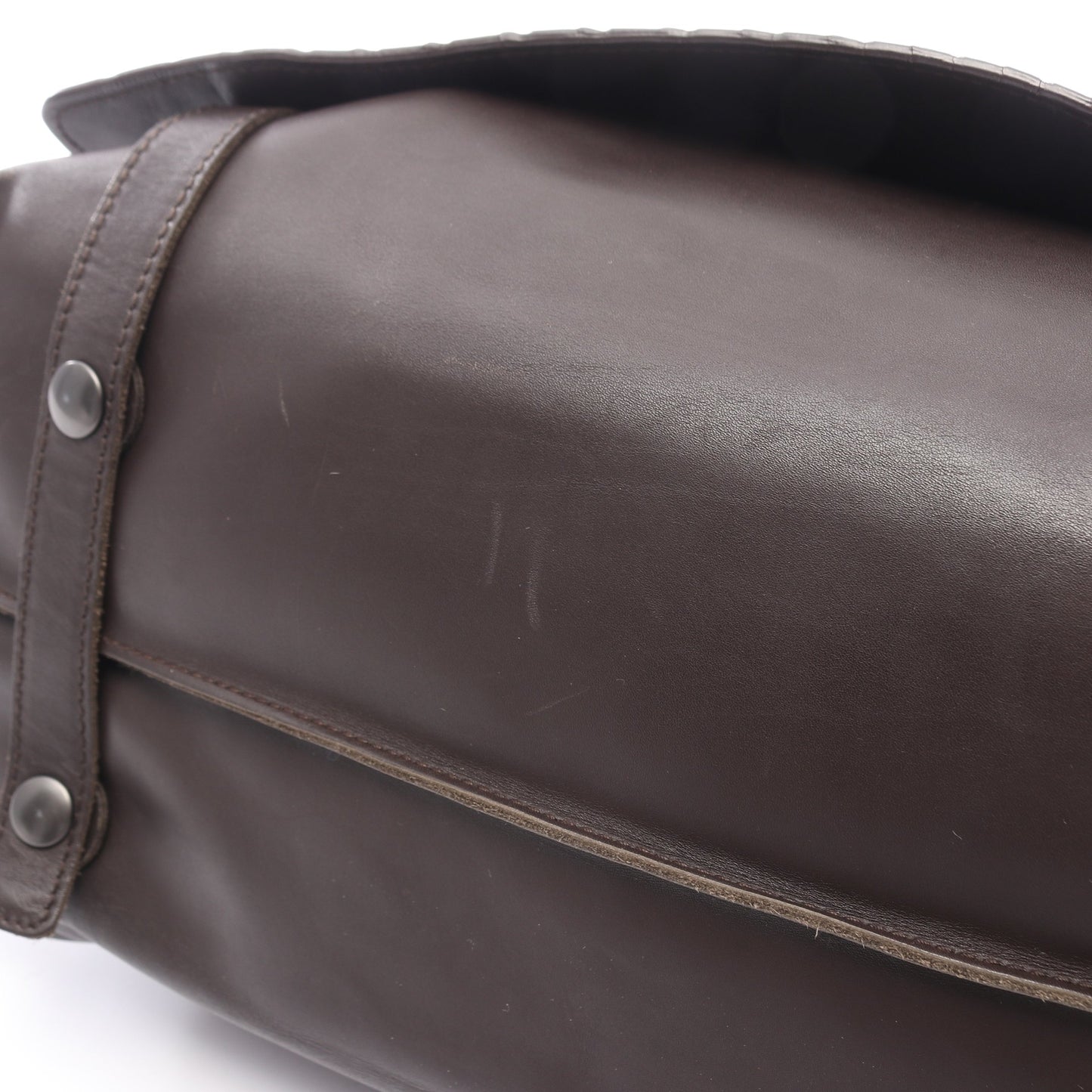 イントレチャート メッセンジャーバッグ ショルダーバッグ レザー ダークブラウン ボッテガヴェネタ バッグ BOTTEGA VENETA