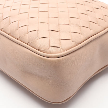 イントレチャート ショルダーバッグ レザー ピンクベージュ ボッテガヴェネタ バッグ BOTTEGA VENETA