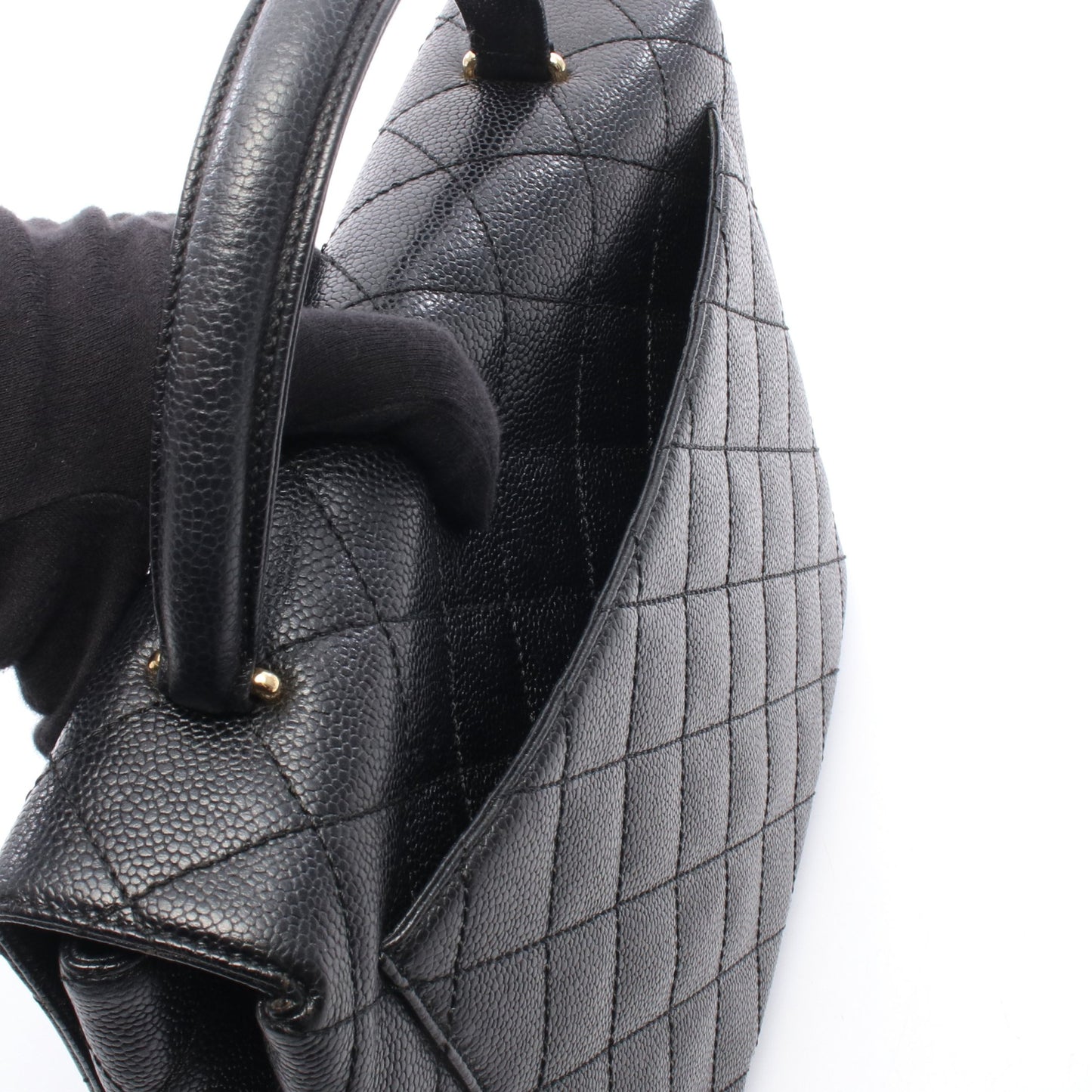 マトラッセ ハンドバッグ キャビアスキン ブラック ゴールド金具 シャネル バッグ CHANEL