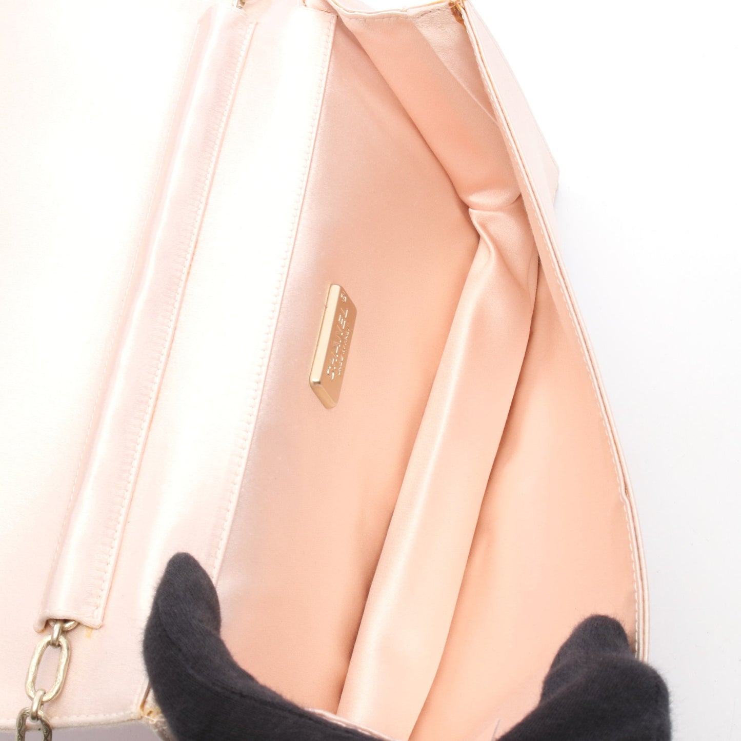 カメリア ココマーク チェーンショルダーバッグ サテン ライトピンク ゴールド金具 シャネル バッグ CHANEL