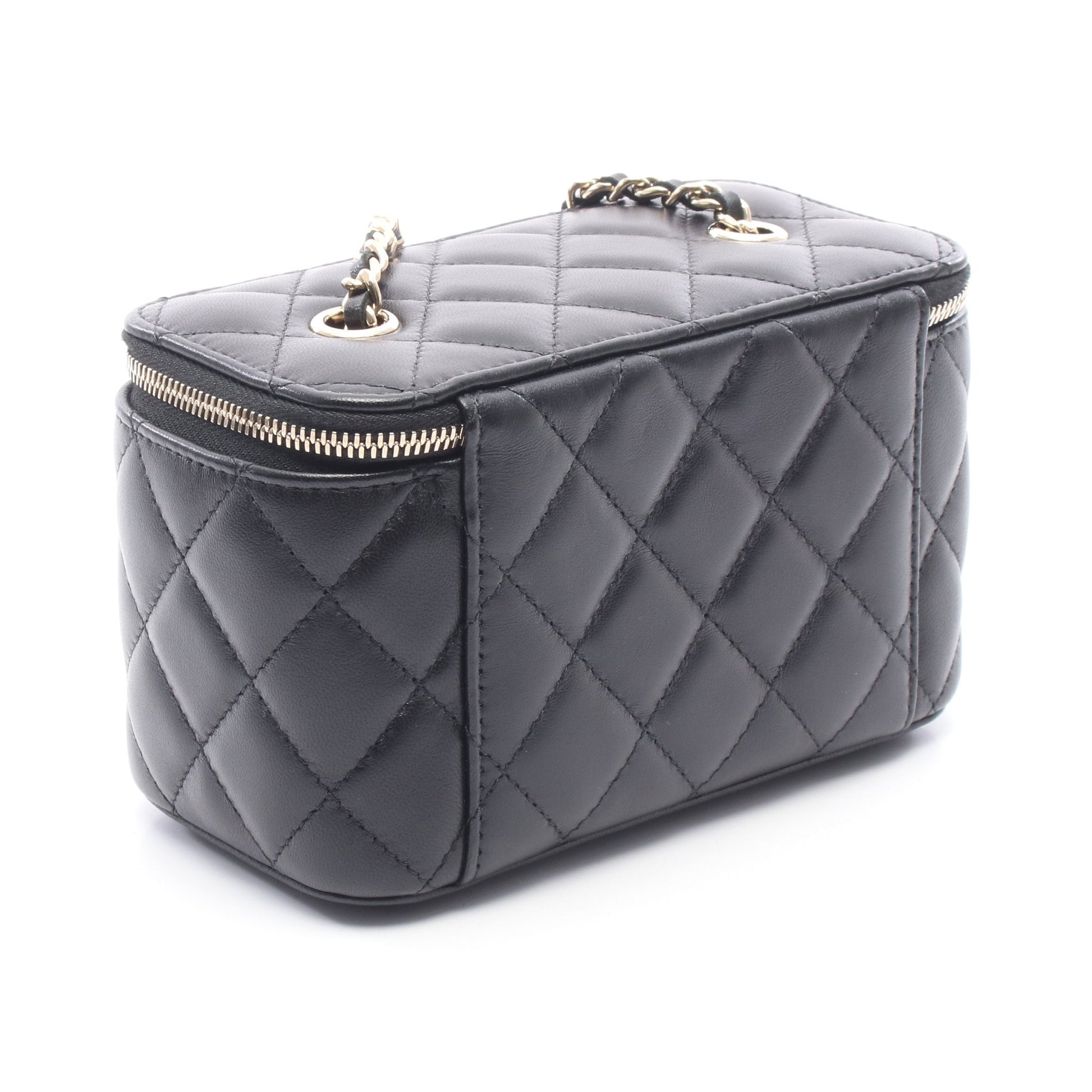 マトラッセ バニティ チェーンショルダーバッグ ラムスキン ブラック ゴールド金具 シャネル バッグ CHANEL