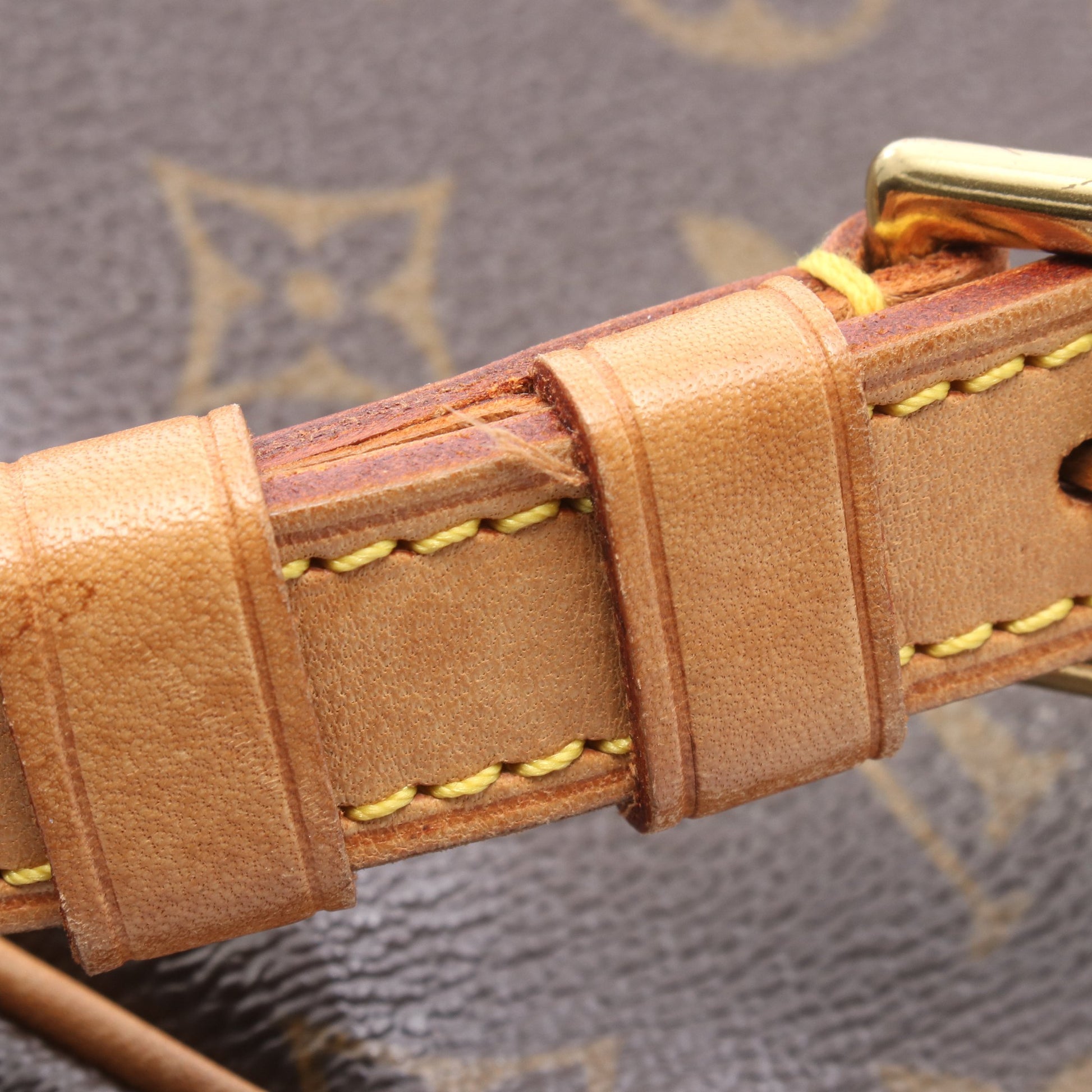 ヴィバシテPM モノグラム ショルダーバッグ PVC レザー ブラウン ルイヴィトン バッグ LOUIS VUITTON