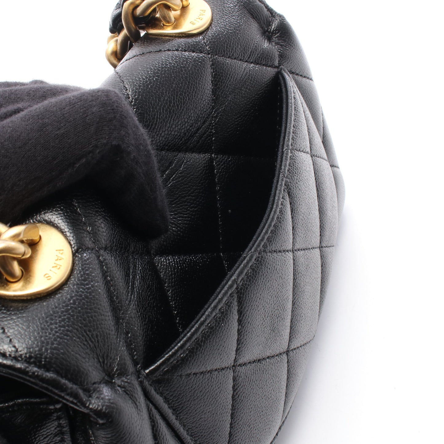 マトラッセ スモールフラップ チェーンショルダーバッグ キャビアスキン ブラック ゴールド金具 シャネル バッグ CHANEL