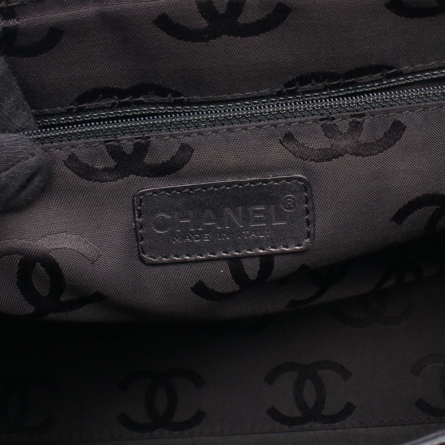 ターンロック チェーンショルダーバッグ キャビアスキン ブラック ゴールド金具 シャネル バッグ CHANEL