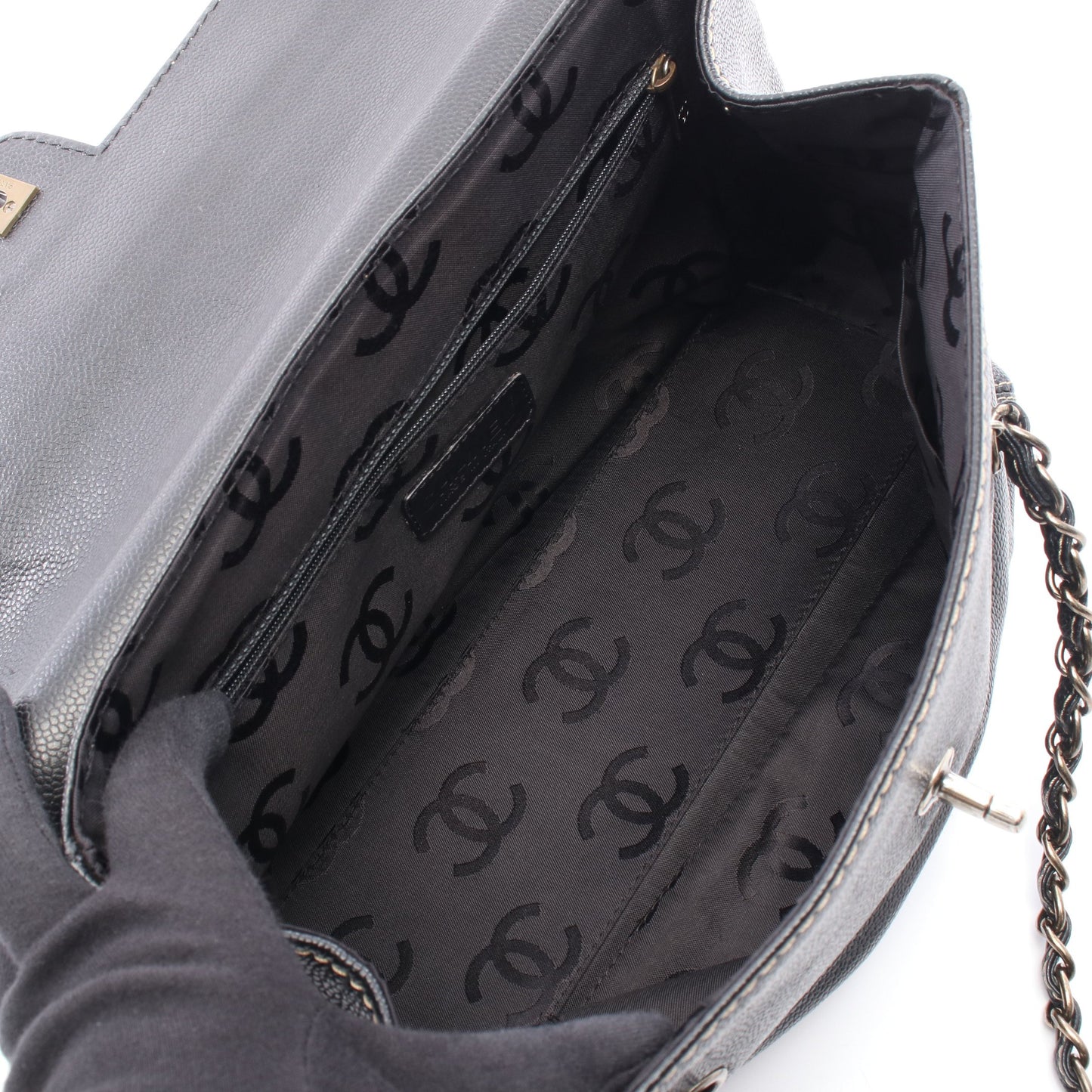 ターンロック チェーンショルダーバッグ キャビアスキン ブラック ゴールド金具 シャネル バッグ CHANEL