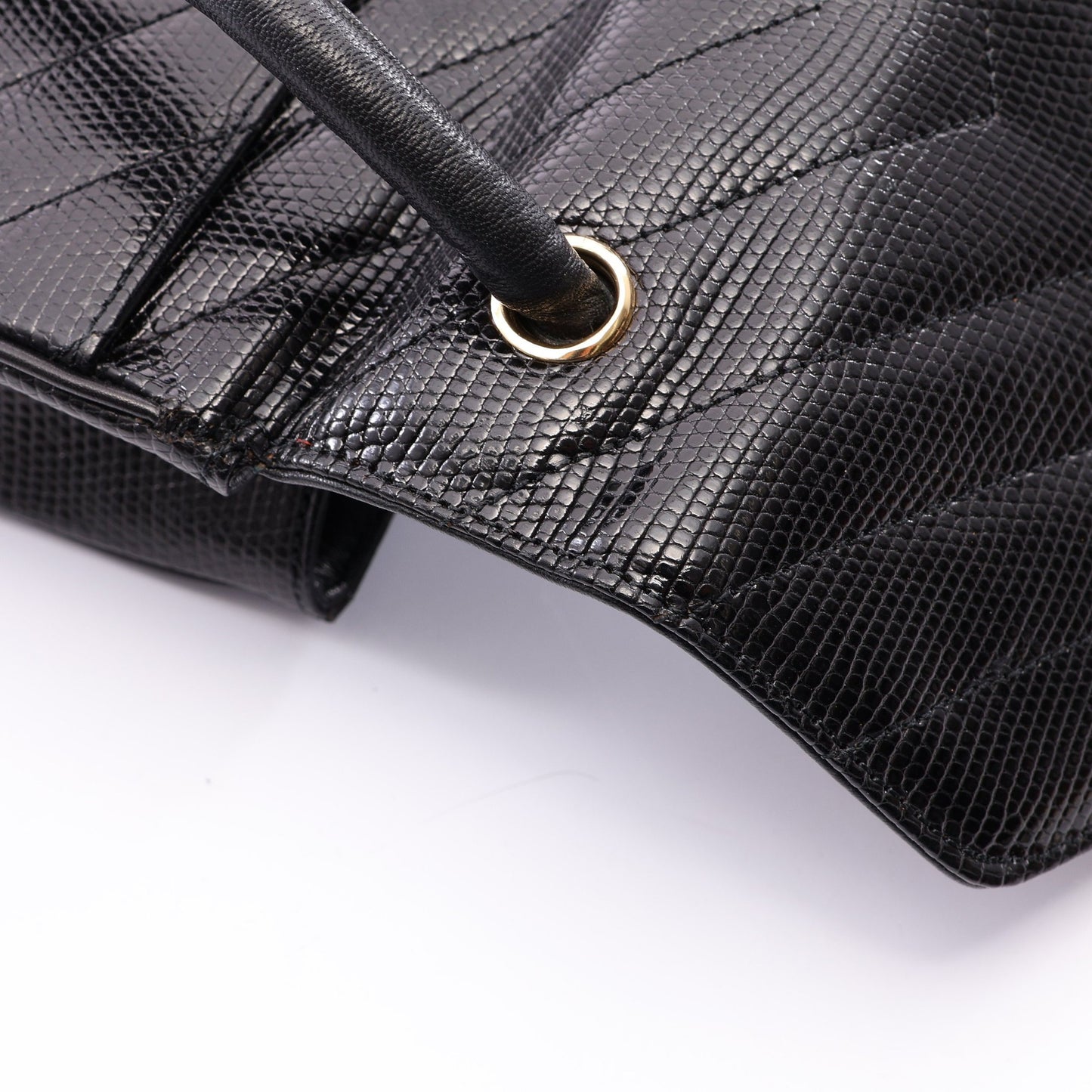 Vステッチ ミニ ショルダーバッグ リザード ブラック ゴールド金具 シャネル バッグ CHANEL