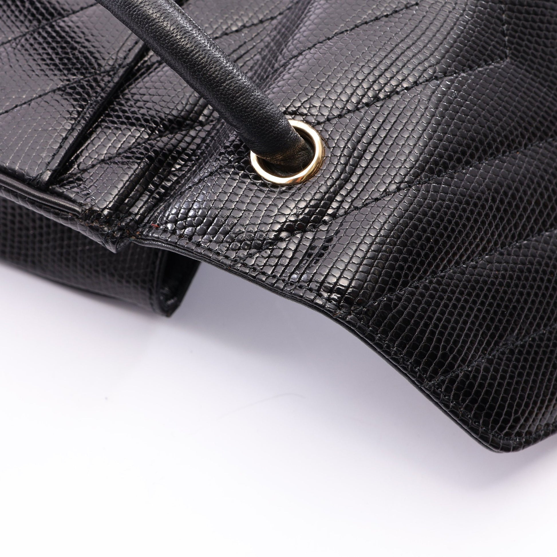 Vステッチ ミニ ショルダーバッグ リザード ブラック ゴールド金具 シャネル バッグ CHANEL