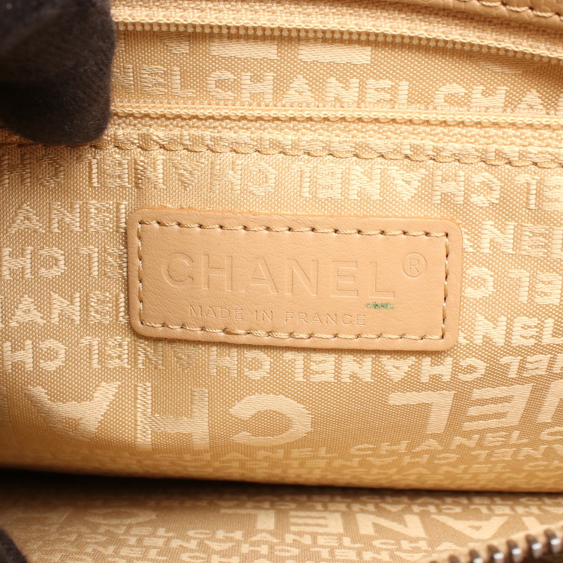 チョコバー ショルダーバッグ トートバッグ ソフトキャビアスキン ベージュ シルバー金具 シャネル バッグ CHANEL
