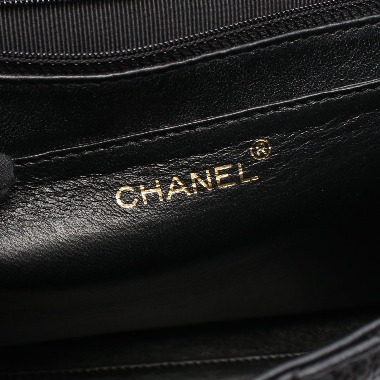 マトラッセ ハンドバッグ キャビアスキン ブラック ゴールド金具 シャネル バッグ CHANEL