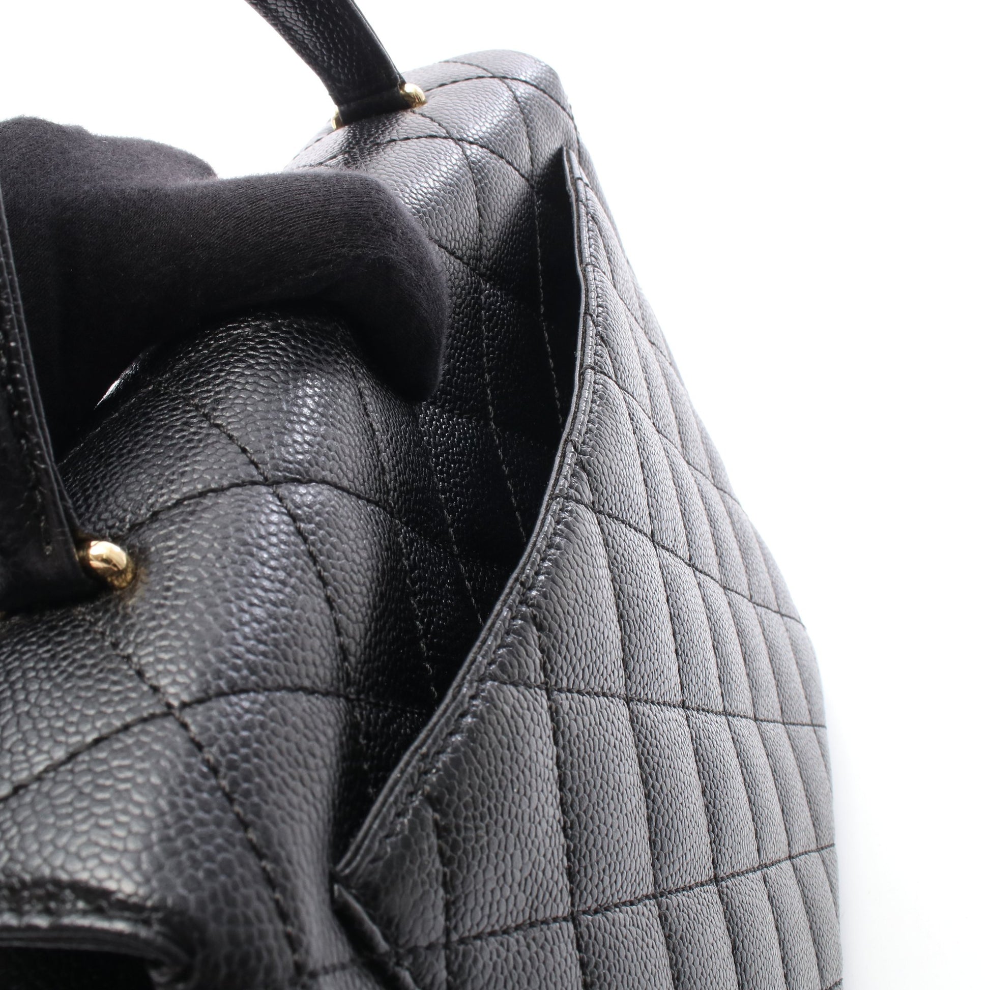 マトラッセ ハンドバッグ キャビアスキン ブラック ゴールド金具 シャネル バッグ CHANEL