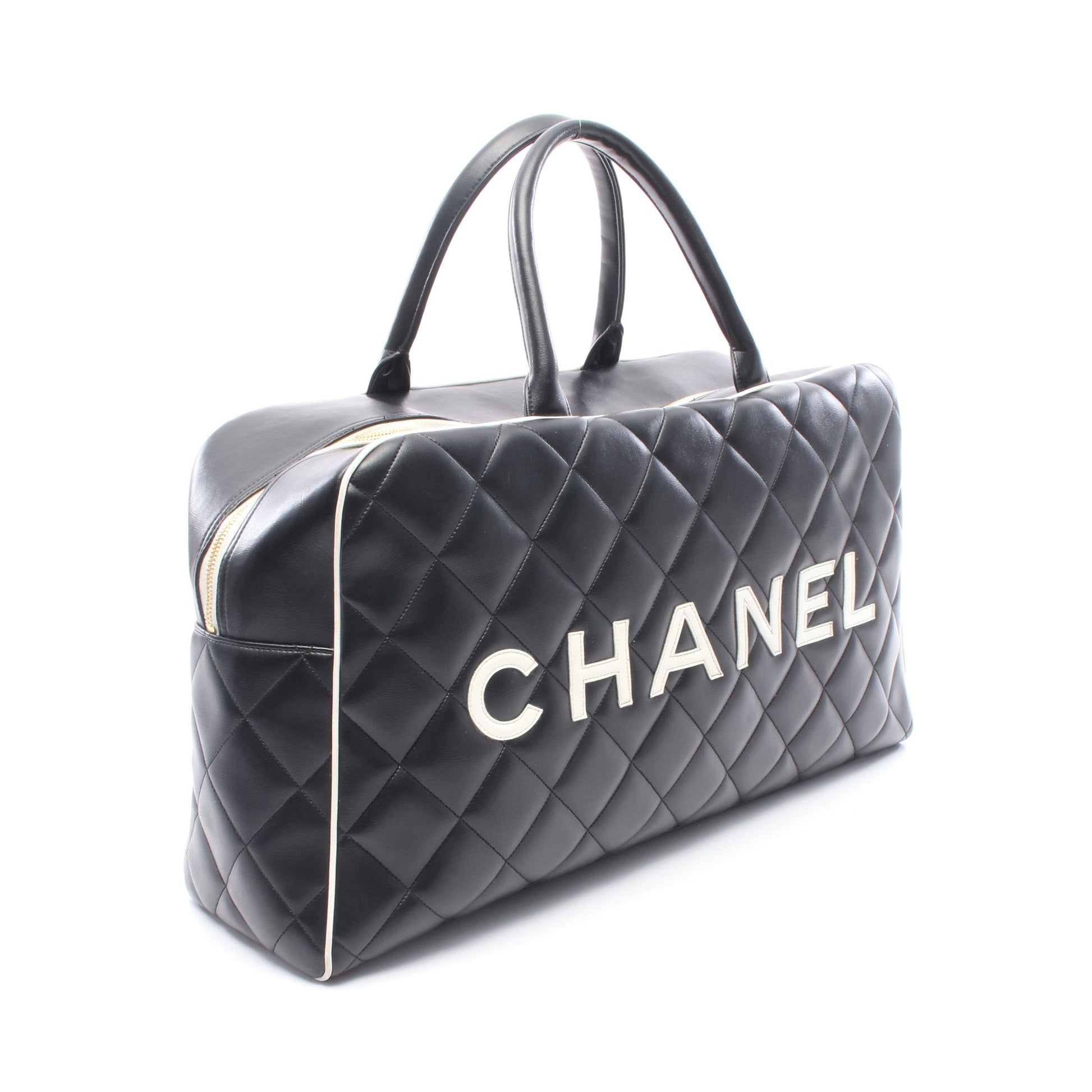 マトラッセ ボーリングバッグ ハンドバッグ レザー ブラック ホワイト ゴールド金具 シャネル バッグ CHANEL