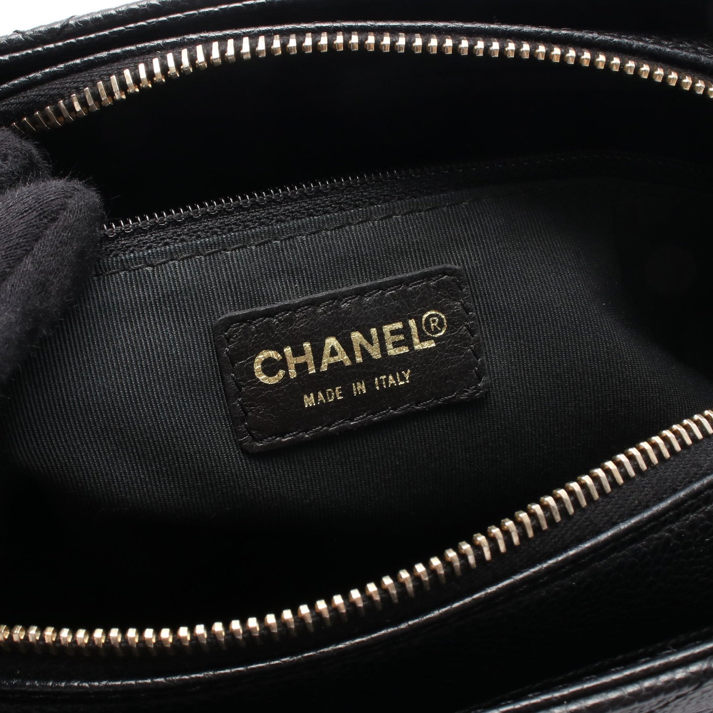 マトラッセ チェーンショルダーバッグ キャビアスキン ブラック ゴールド金具 シャネル バッグ CHANEL