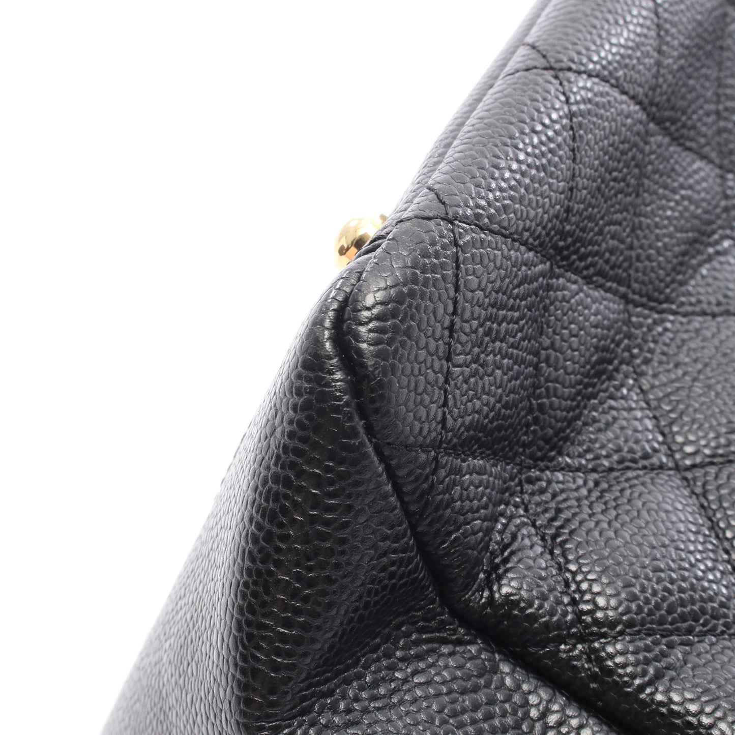 マトラッセ チェーンショルダーバッグ キャビアスキン ブラック ゴールド金具 シャネル バッグ CHANEL
