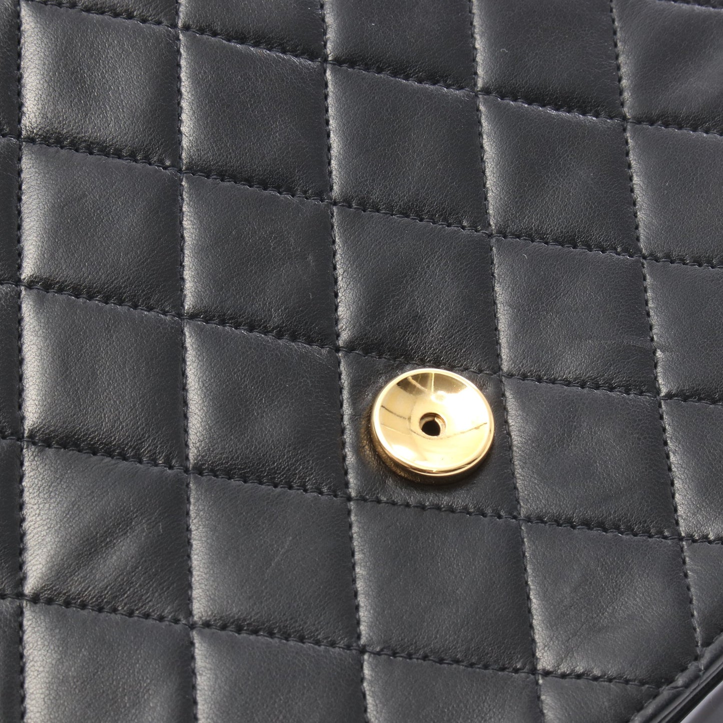 マトラッセ シングルフラップ チェーンショルダーバッグ ラムスキン ブラック ゴールド金具 シャネル バッグ CHANEL