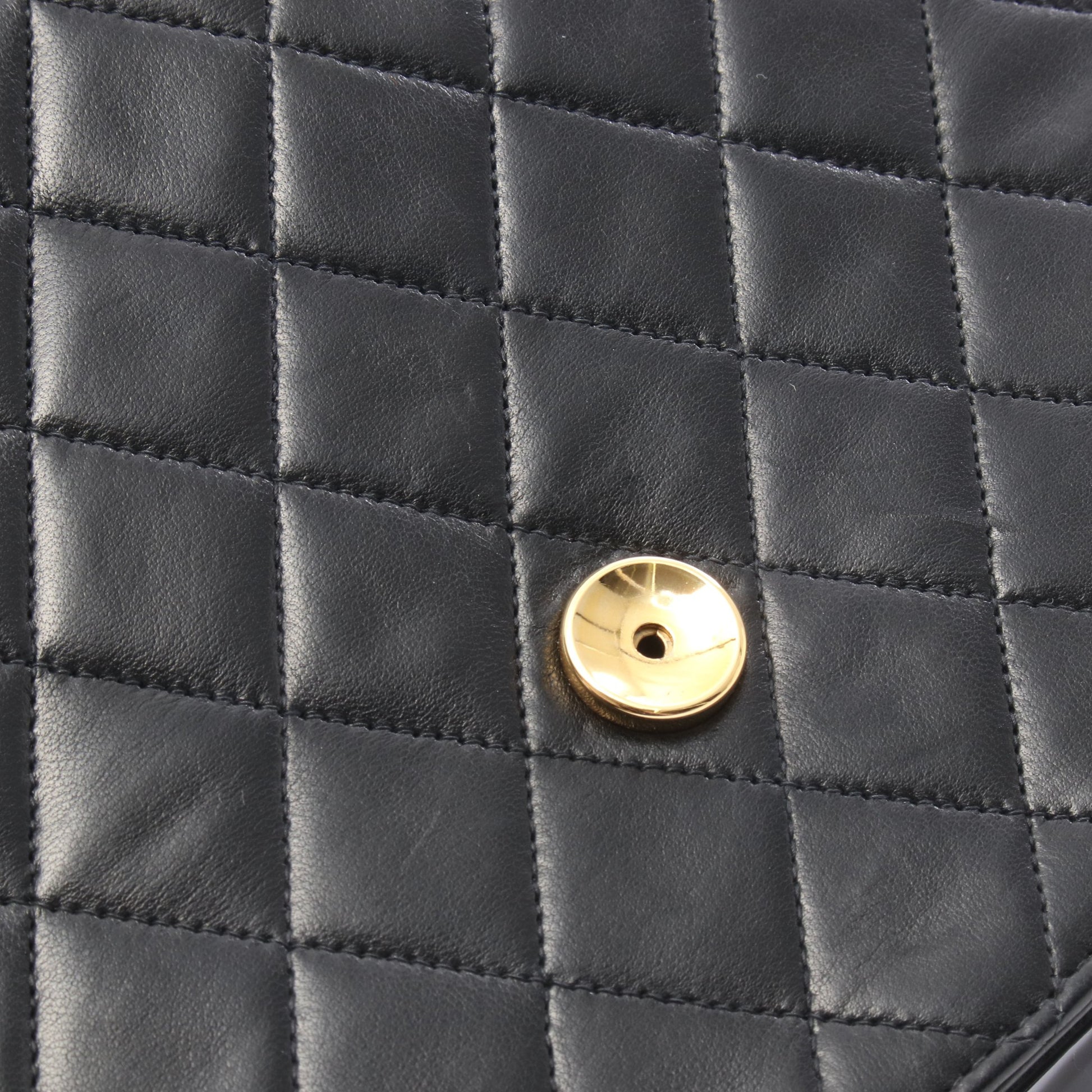 マトラッセ シングルフラップ チェーンショルダーバッグ ラムスキン ブラック ゴールド金具 シャネル バッグ CHANEL