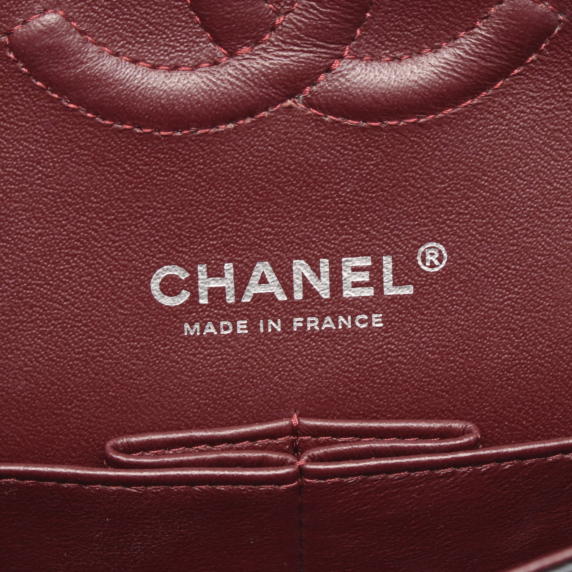 マトラッセ Wフラップ Wチェーンショルダーバッグ キャビアスキン ブラック シルバー金具 シャネル バッグ CHANEL