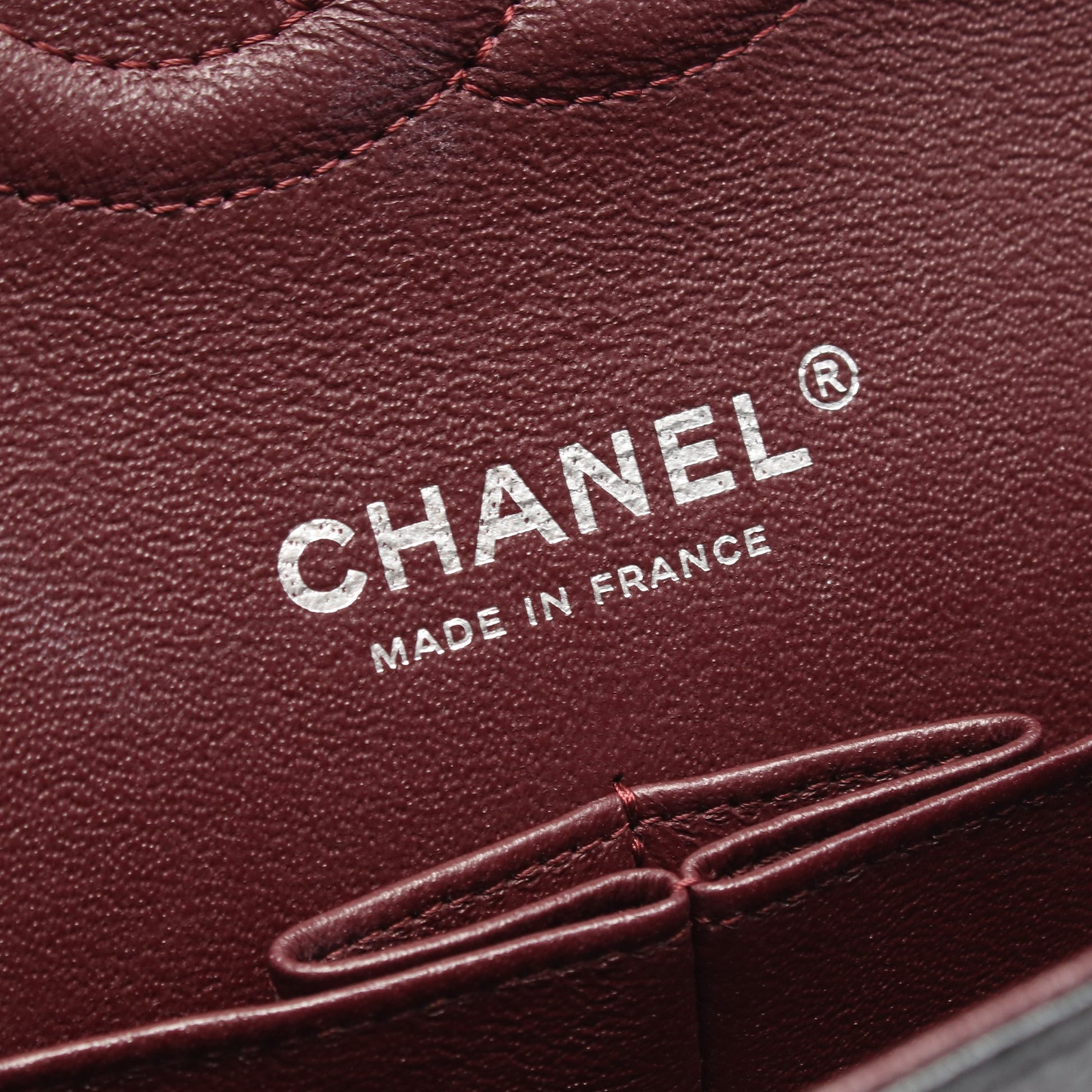 マトラッセ Wフラップ Wチェーンショルダーバッグ キャビアスキン ブラック シルバー金具 シャネル バッグ CHANEL