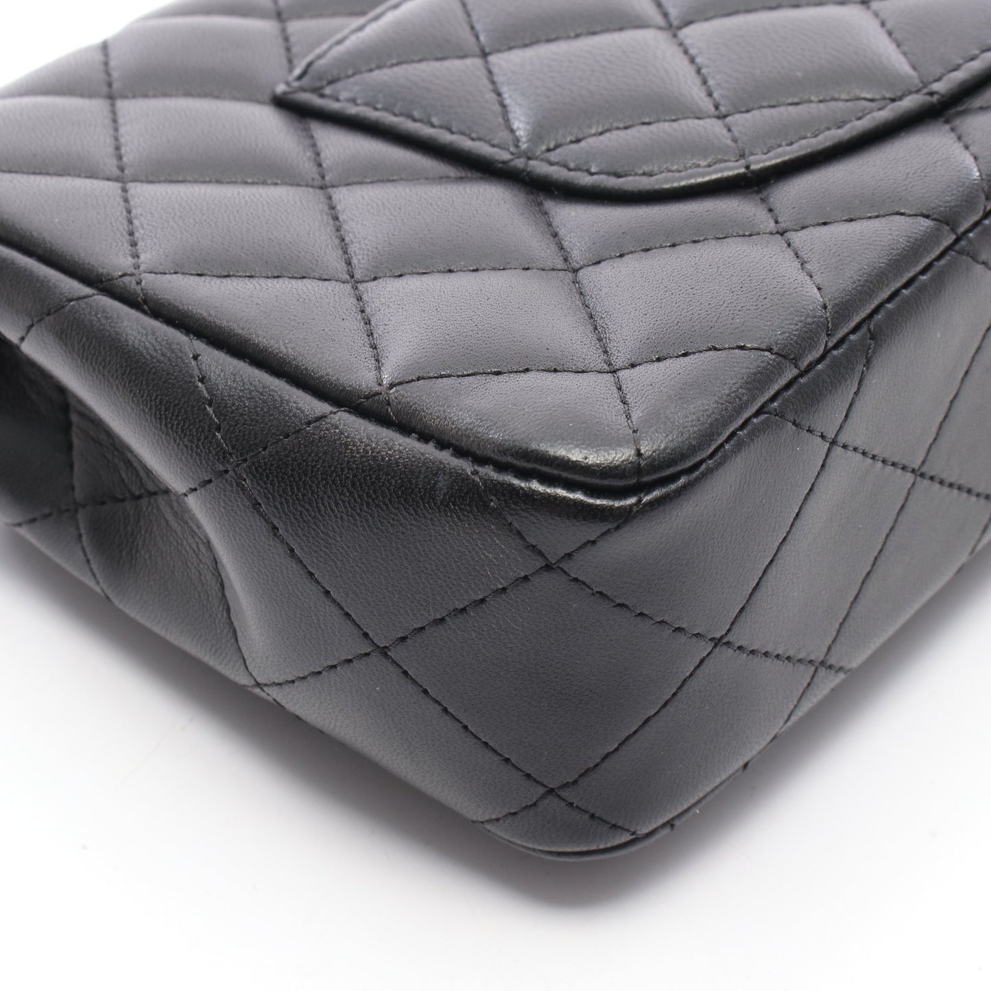 マトラッセ イーストウエスト チェーンショルダーバッグ ラムスキン ブラック シルバー金具 シャネル バッグ CHANEL