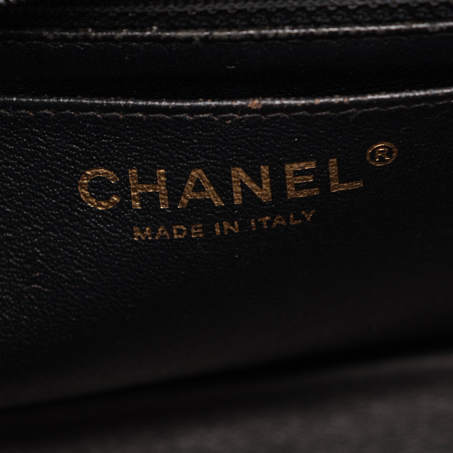 ミニマトラッセ チェーンショルダーバッグ キャビアスキン ブラック ゴールド金具 シャネル バッグ CHANEL