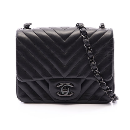 シェブロン Vステッチ ミニ ブラック金具 チェーンショルダーバッグ ラムスキン ブラック シャネル バッグ CHANEL