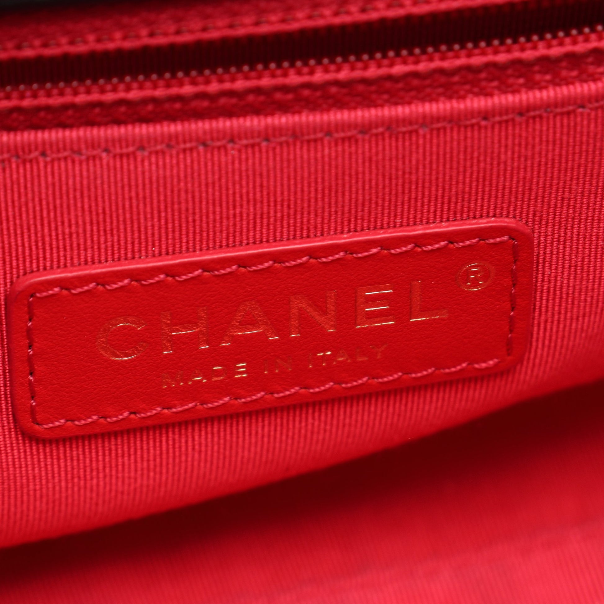 マトラッセ ロゴ チェーンショルダーバッグ ラムスキン ブラック ゴールド金具 シャネル バッグ CHANEL
