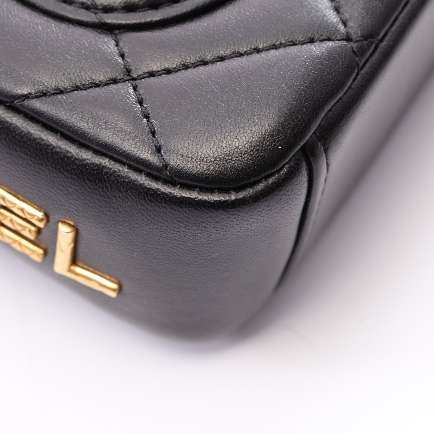 マトラッセ チェーンショルダーバッグ ラムスキン ブラック ゴールド金具 シャネル バッグ CHANEL