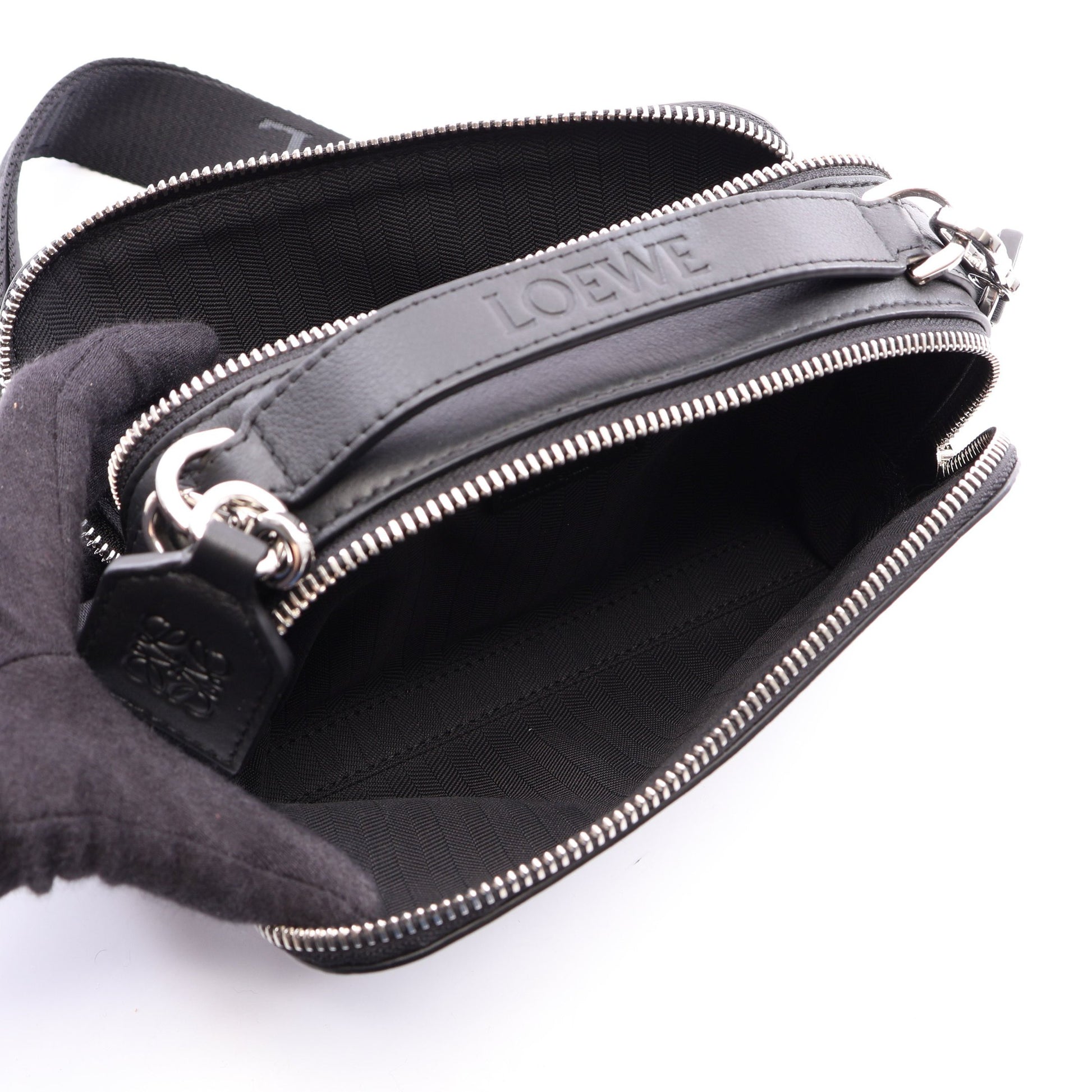 クロスボディ カメラバッグ ミニ 2WAY ハンドバッグ レザー ブラック ロエベ バッグ LOEWE