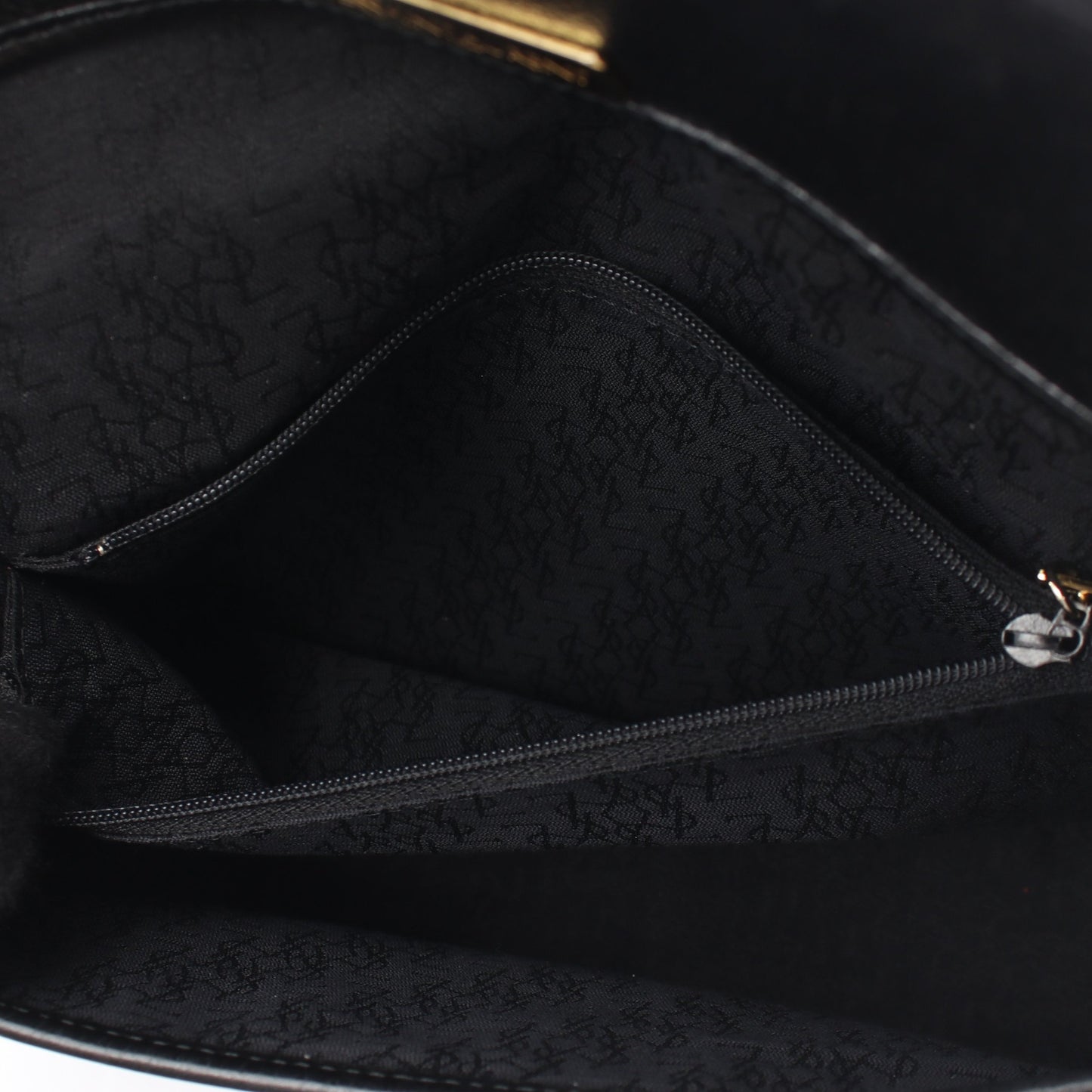 ロゴ ショルダーバッグ レザ- ブラック イヴサンローラン バッグ YVES SAINT LAURENT