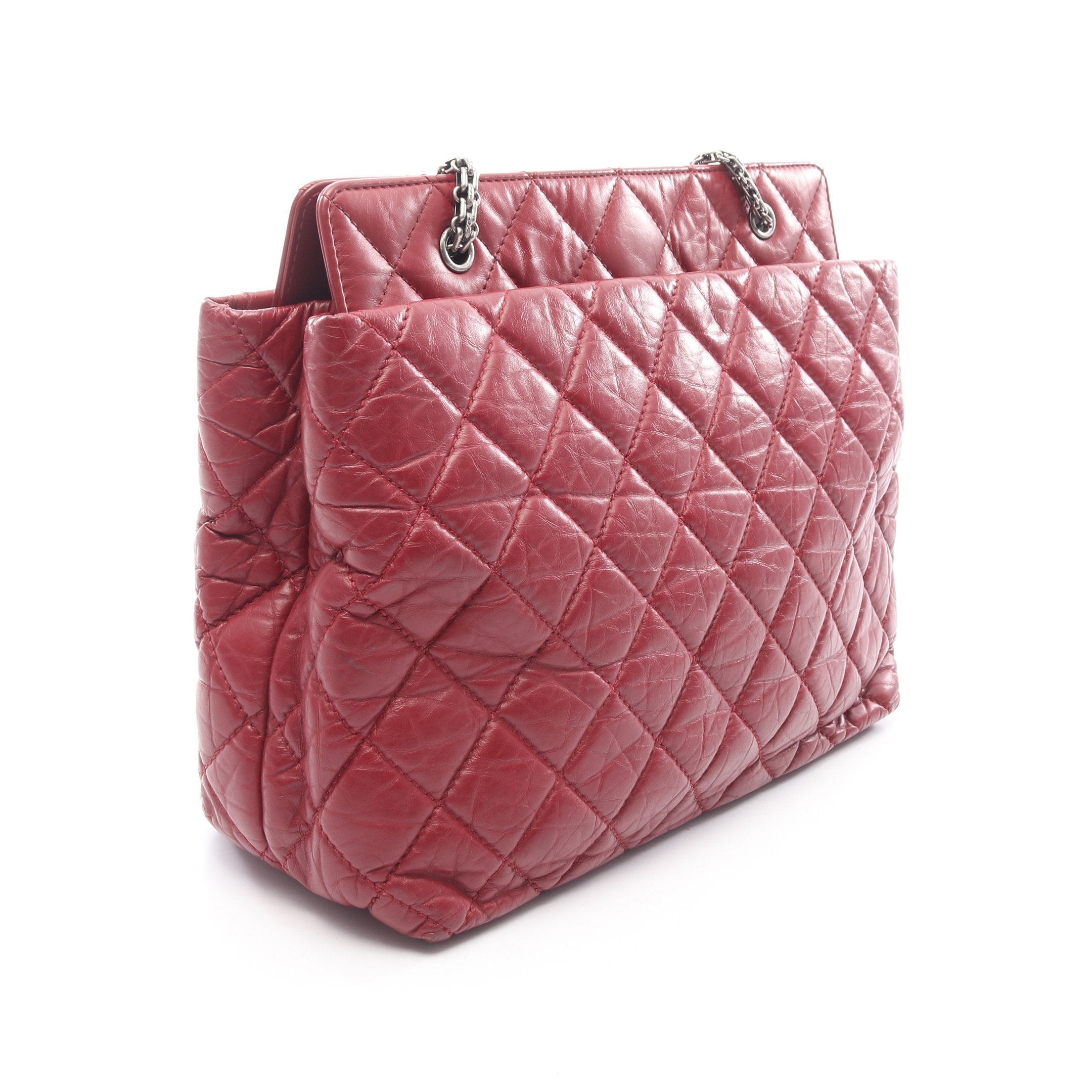 CHANEL 2.55 マトラッセ チェーンショルダーバッグ ボルドー CHANEL 2.55 マトラッセ チェーンショルダーバッグ ボルドー 2.55