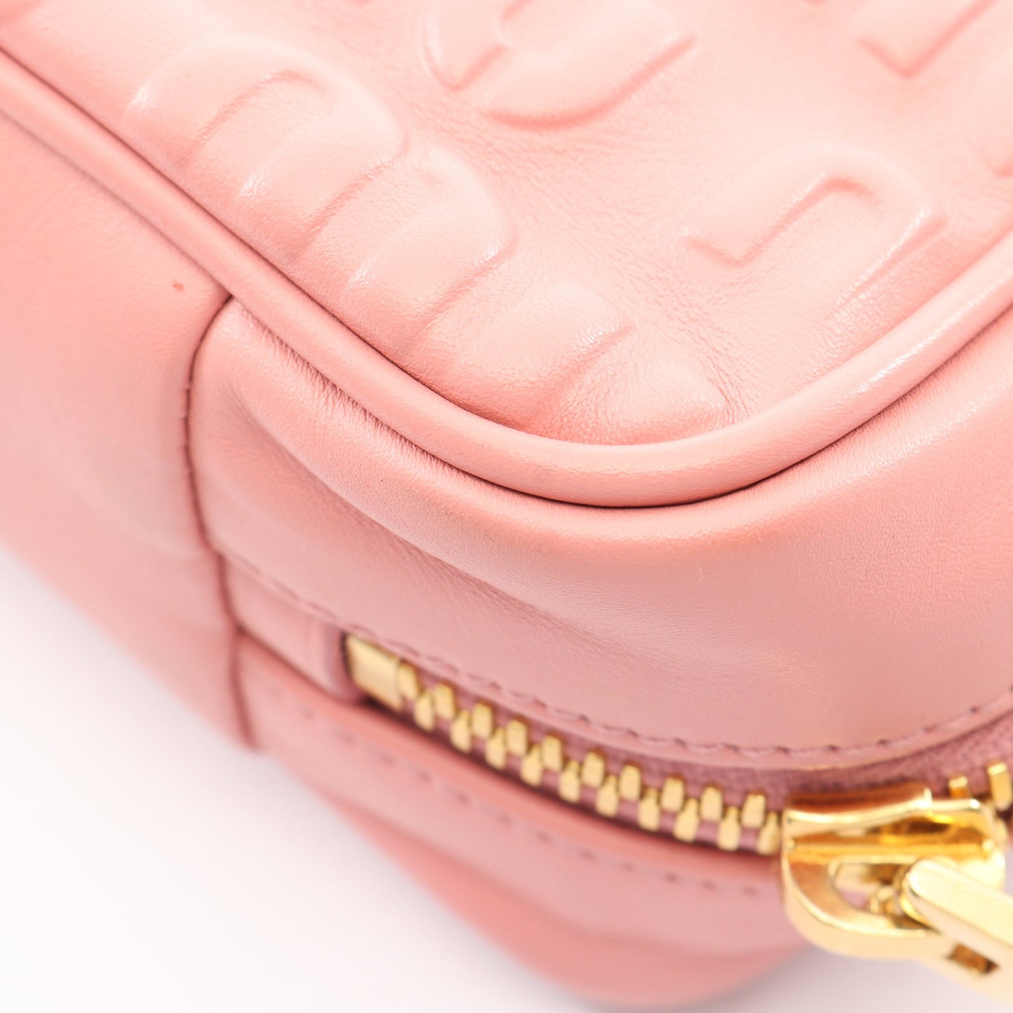 エンボスロゴ チェーンショルダーバッグ レザー ピンク ミュウミュウ バッグ miu miu