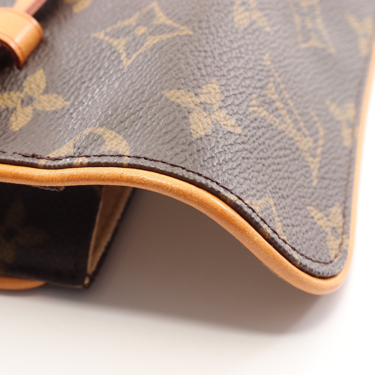 ポシェットフロランティーヌ モノグラム ボディバッグ ウエストバッグ PVC レザー ブラウン ルイヴィトン バッグ LOUIS VUITTON