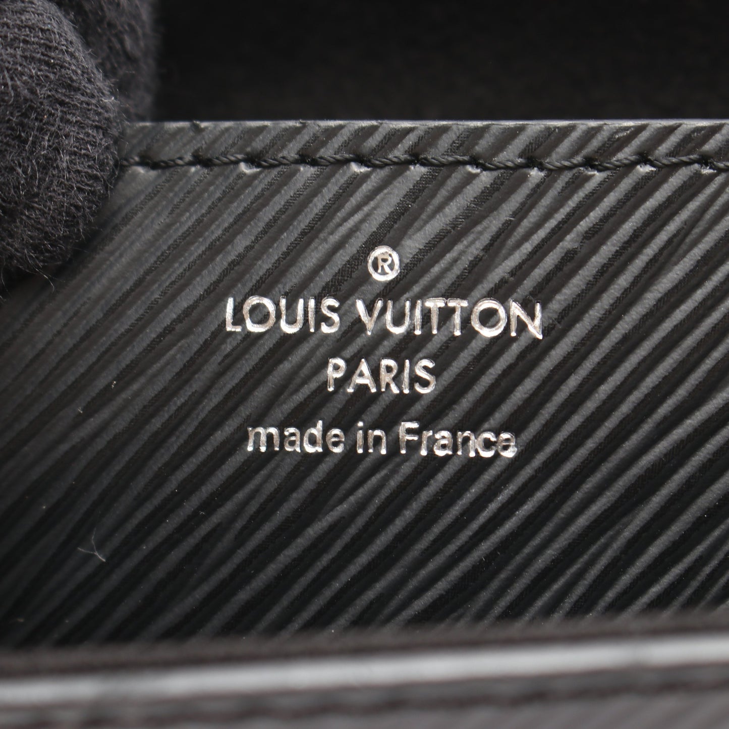 ツイストMM エピ ノワール チェーンショルダーバッグ レザー ブラック レッド ホワイト ルイヴィトン バッグ LOUIS VUITTON
