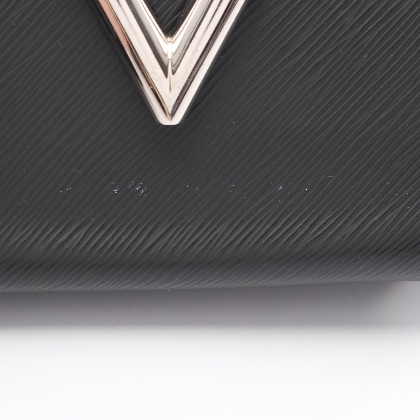 ツイストMM エピ ノワール チェーンショルダーバッグ レザー ブラック レッド ホワイト ルイヴィトン バッグ LOUIS VUITTON