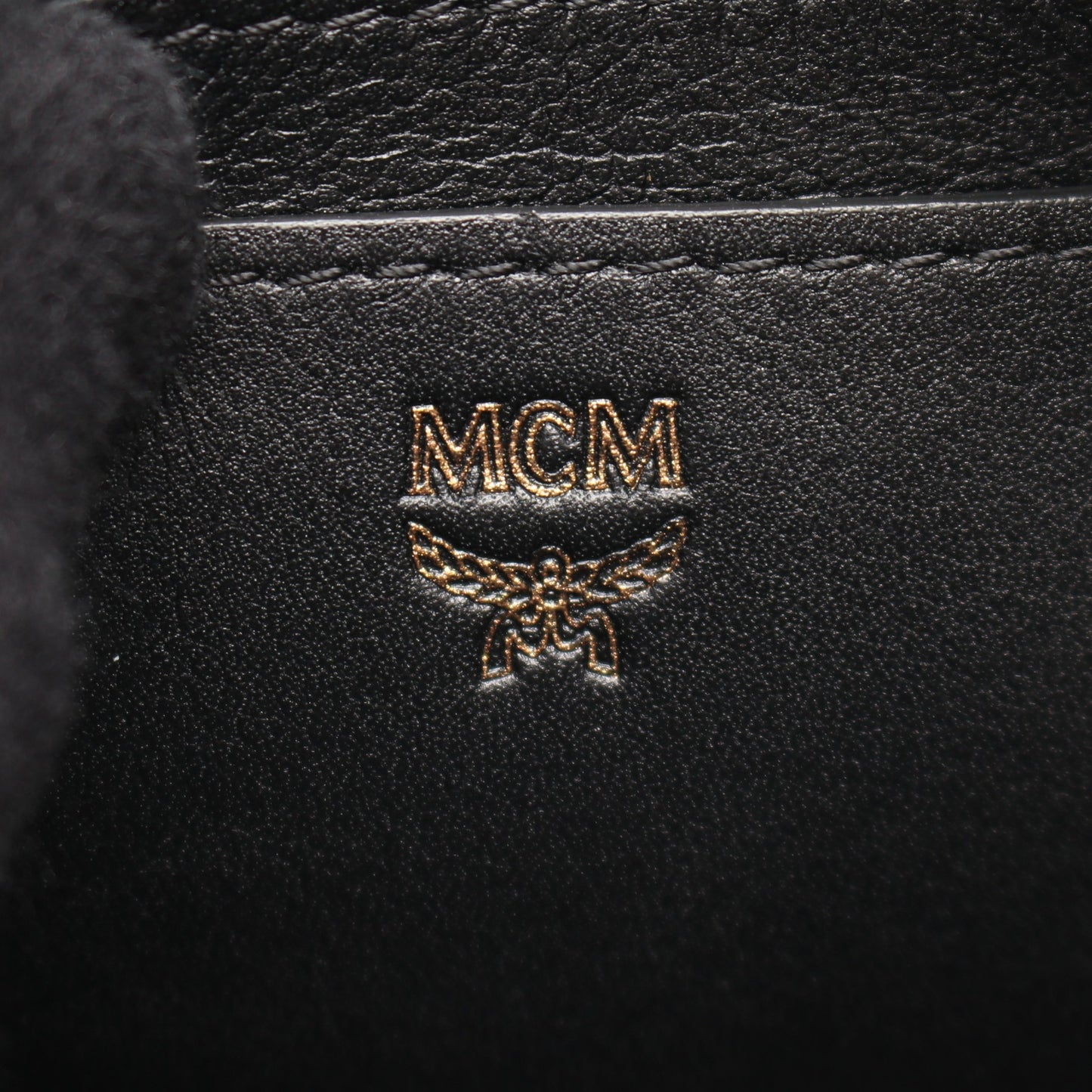 スタッズ バックパック リュックサック レザー ライトピンク エムシーエム バッグ MCM