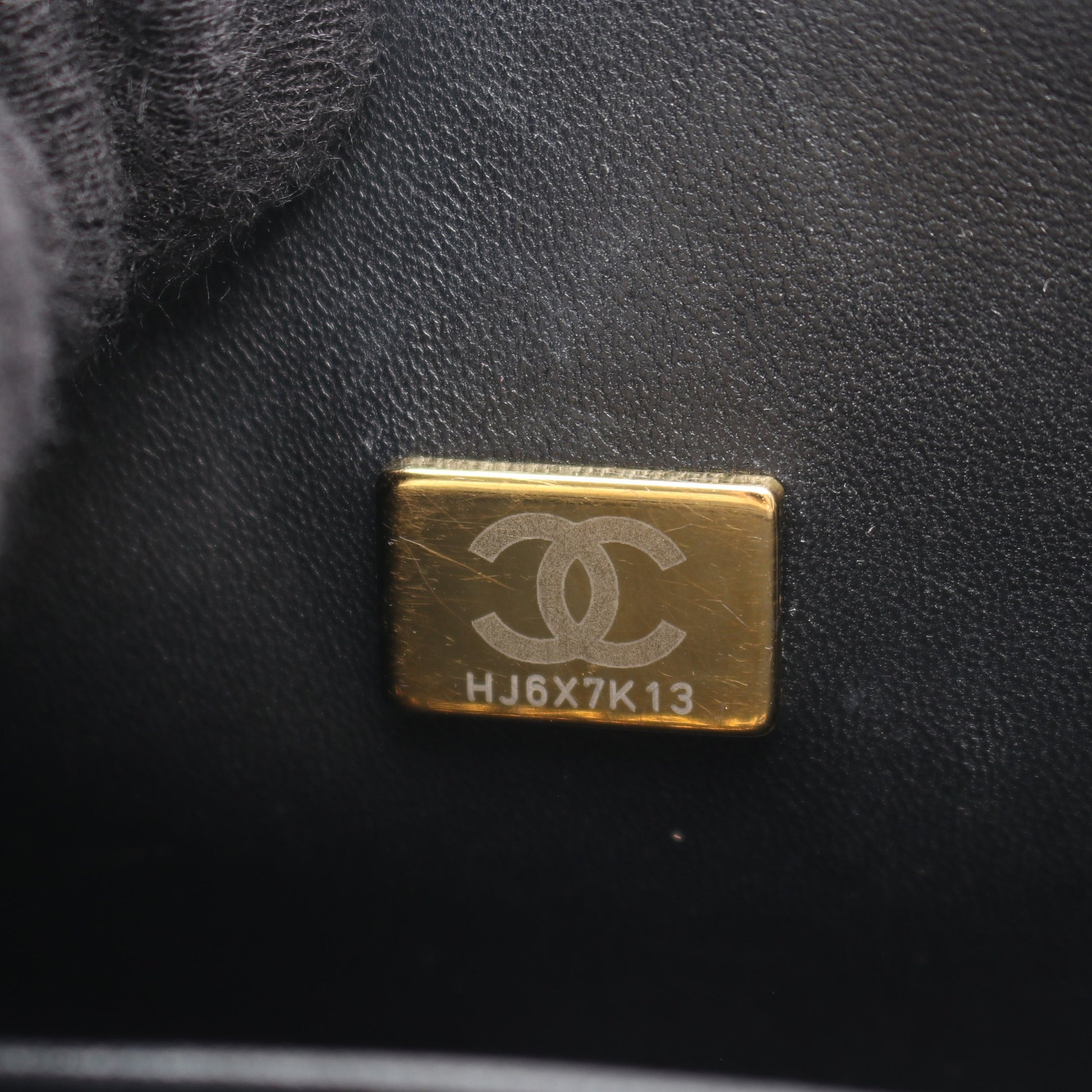 ボーイシャネル スモール チェーンショルダーバッグ キャビアスキン ブラック ゴールド金具 シャネル バッグ CHANEL