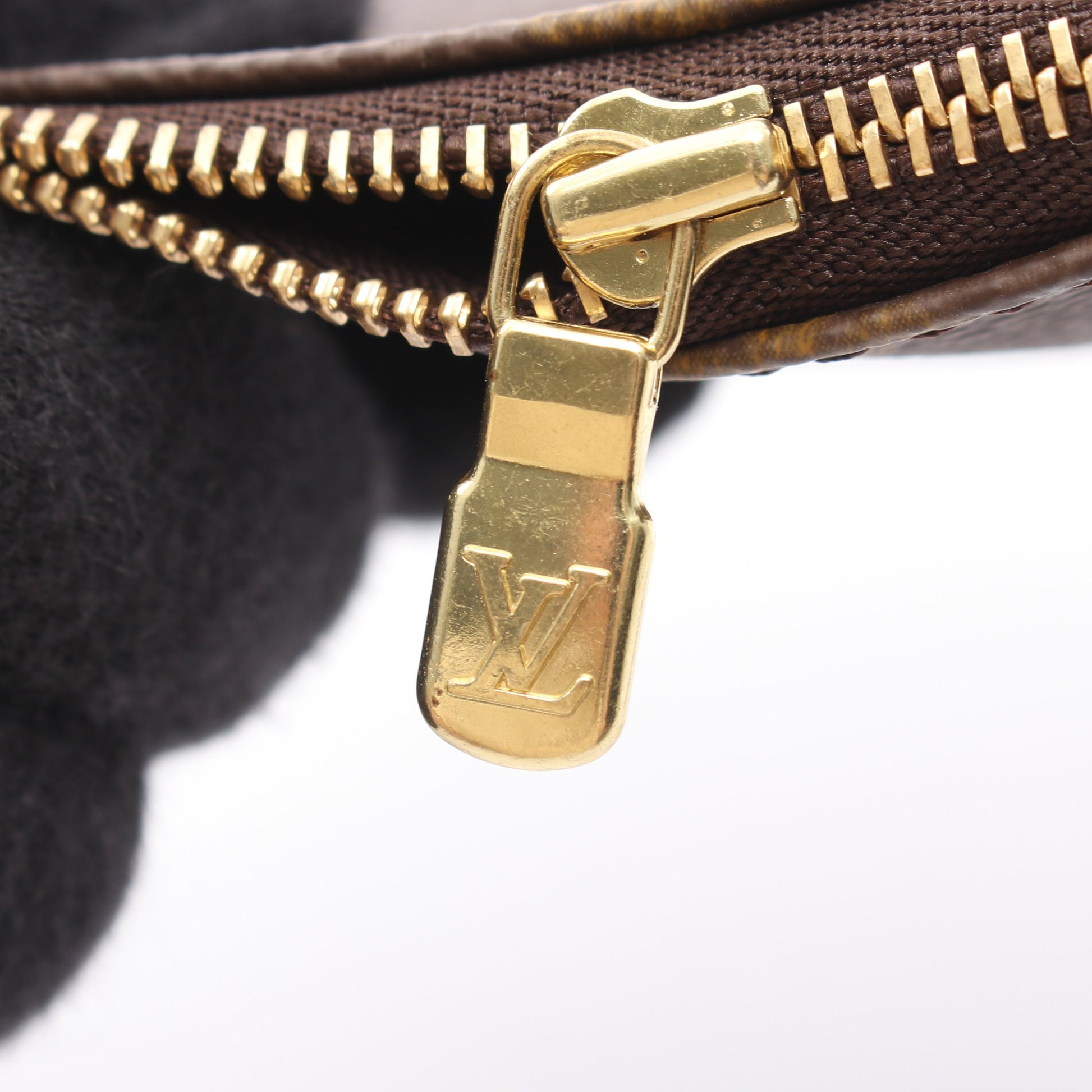 ポシェットアクセソワール モノグラム ハンドバッグ PVC レザー ブラウン ルイヴィトン バッグ LOUIS VUITTON