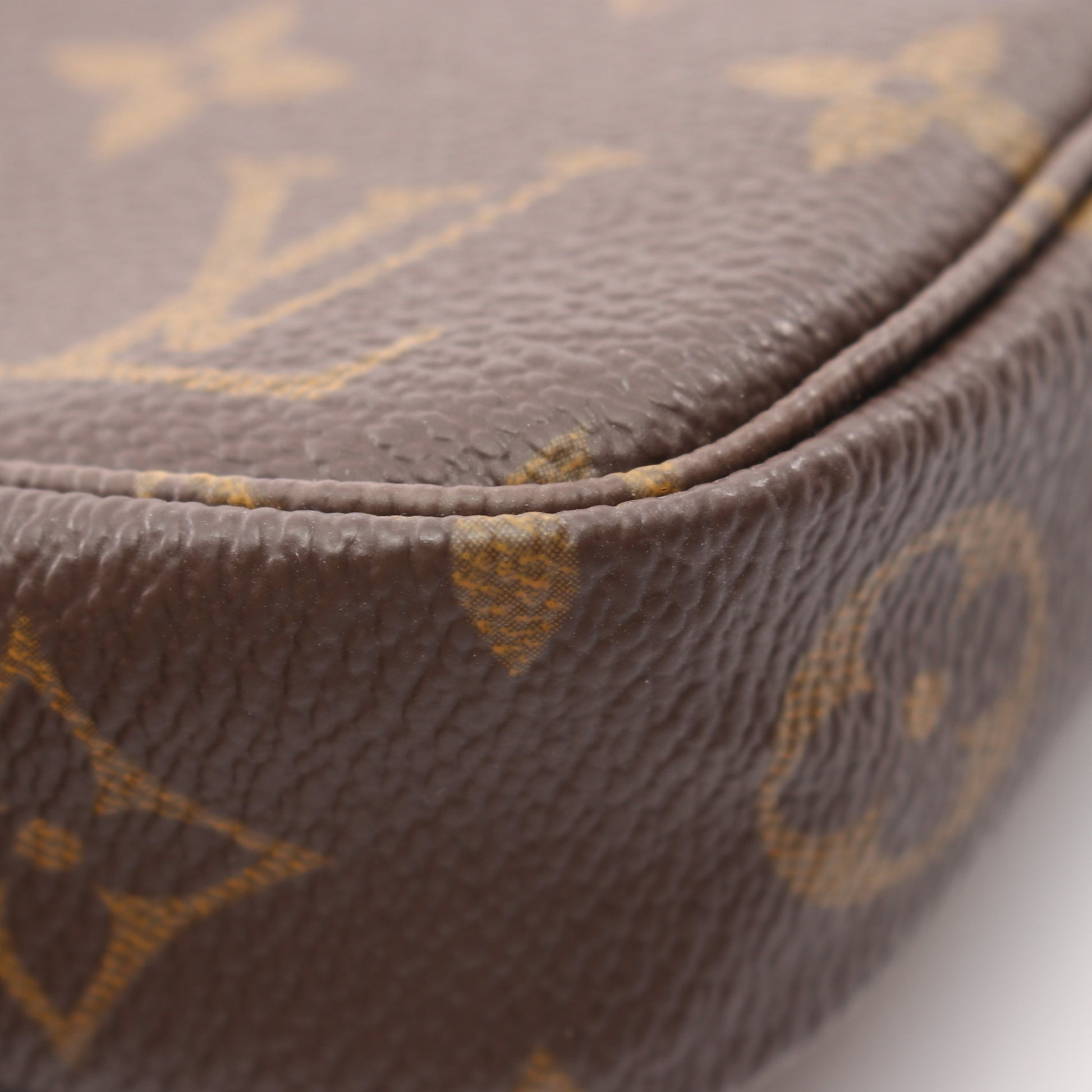 ポシェットアクセソワール モノグラム ハンドバッグ PVC レザー ブラウン ルイヴィトン バッグ LOUIS VUITTON