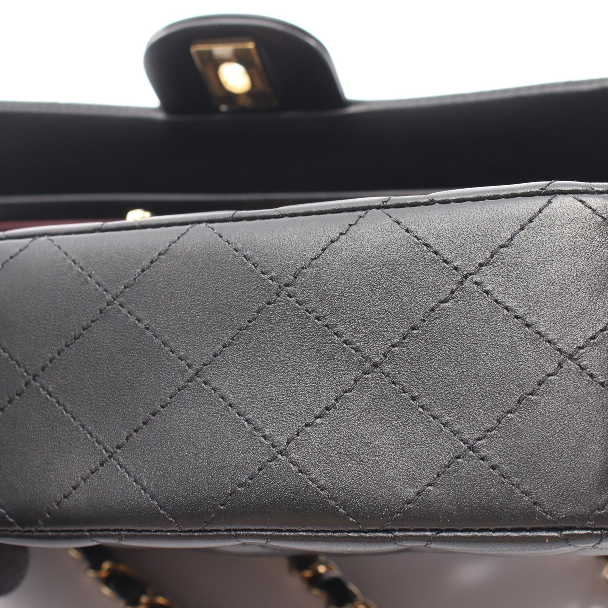 マトラッセ Wフラップ Wチェーンショルダーバッグ ラムスキン ブラック ゴールド金具 シャネル バッグ CHANEL