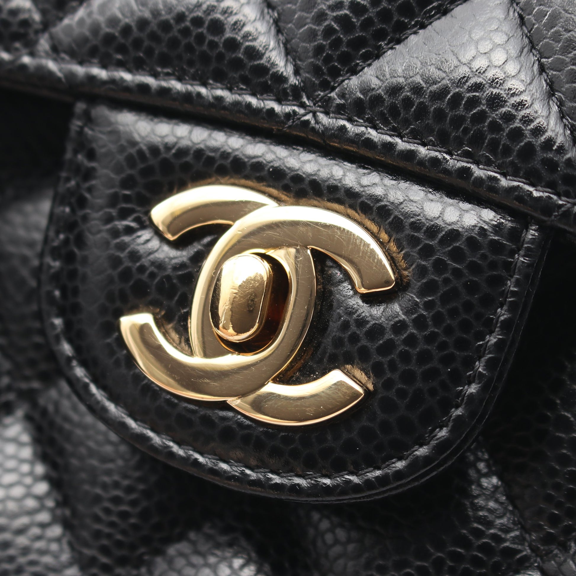 マトラッセ Wフラップ Wチェーンショルダーバッグ キャビアスキン ブラック ゴールド金具 シャネル バッグ CHANEL
