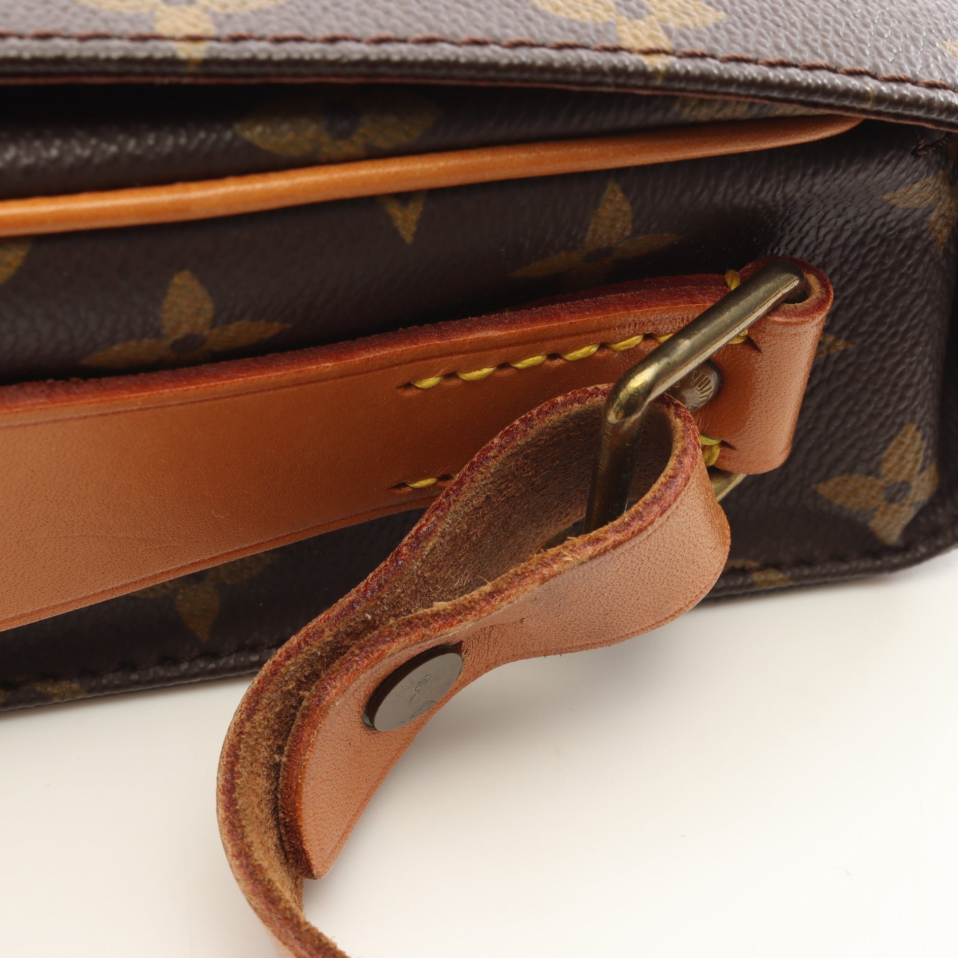 カルトシエールMM モノグラム ショルダーバッグ PVC レザー ブラウン ルイヴィトン バッグ LOUIS VUITTON