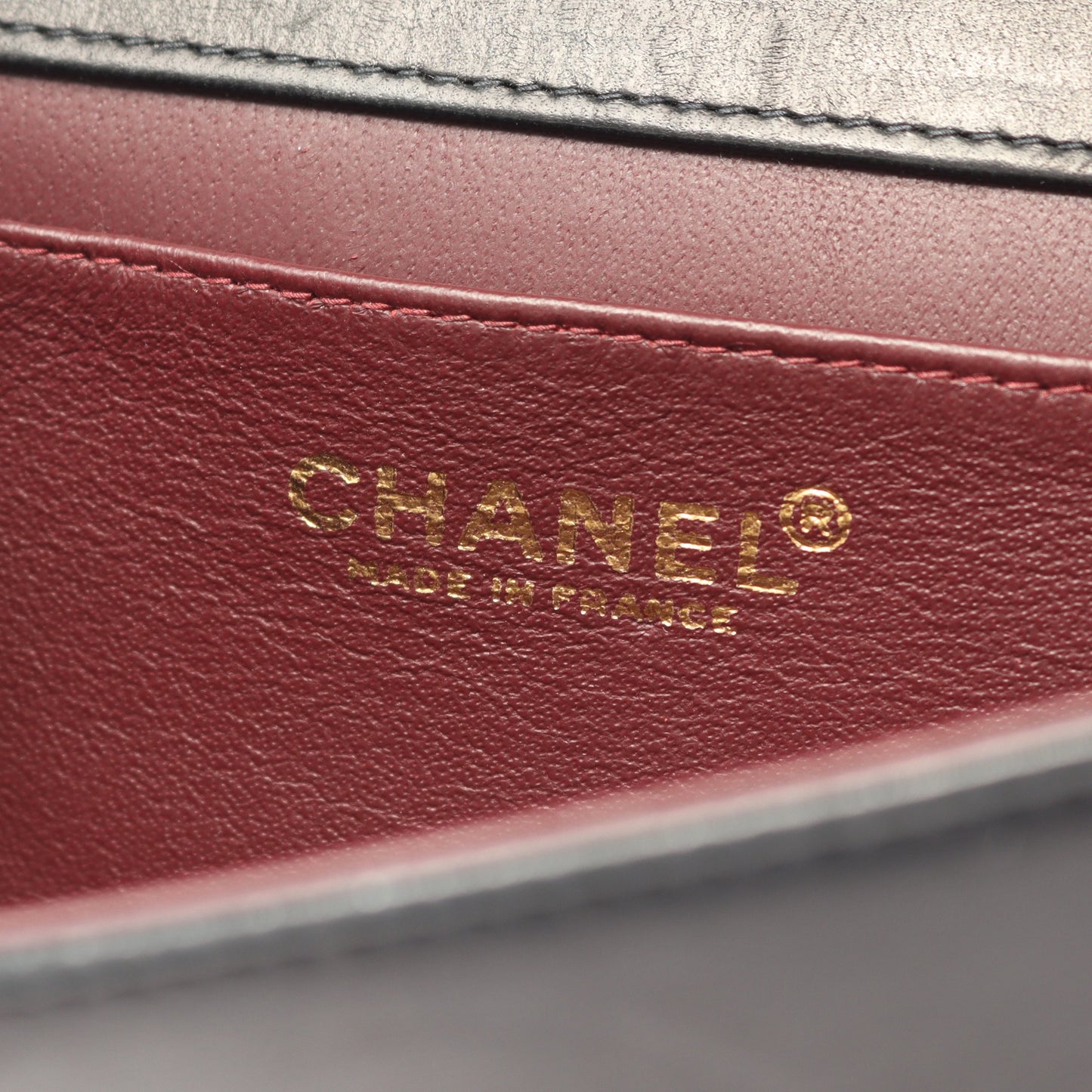ミニマトラッセ フルフラップ ターンロック チェーンショルダーバッグ ラムスキン ブラック ゴールド金具 シャネル バッグ CHANEL