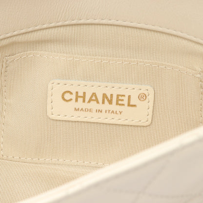 マトラッセ パール チェーンショルダーバッグ レザー オフホワイト ゴールド金具 シャネル バッグ CHANEL
