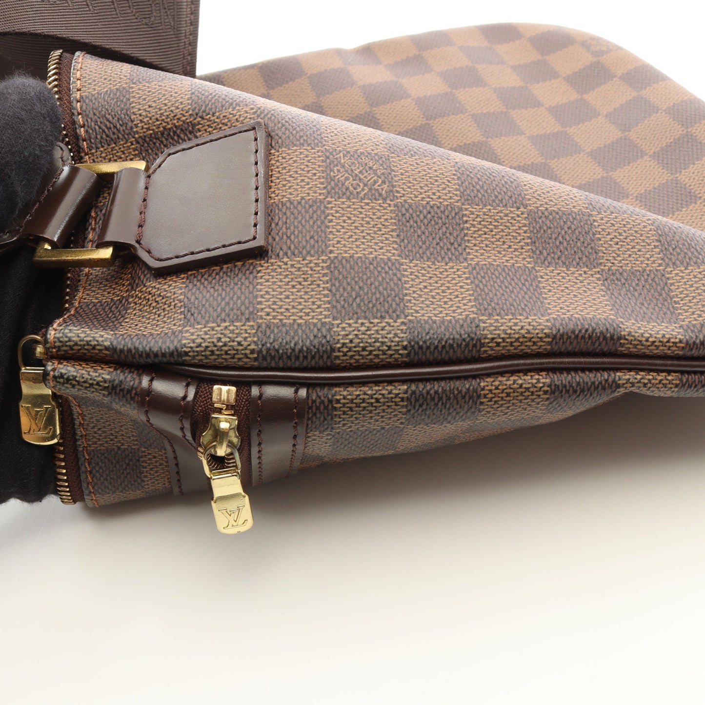ポシェット ボスフォール ダミエエベヌ ショルダーバッグ PVC レザー ブラウン ルイヴィトン バッグ LOUIS VUITTON