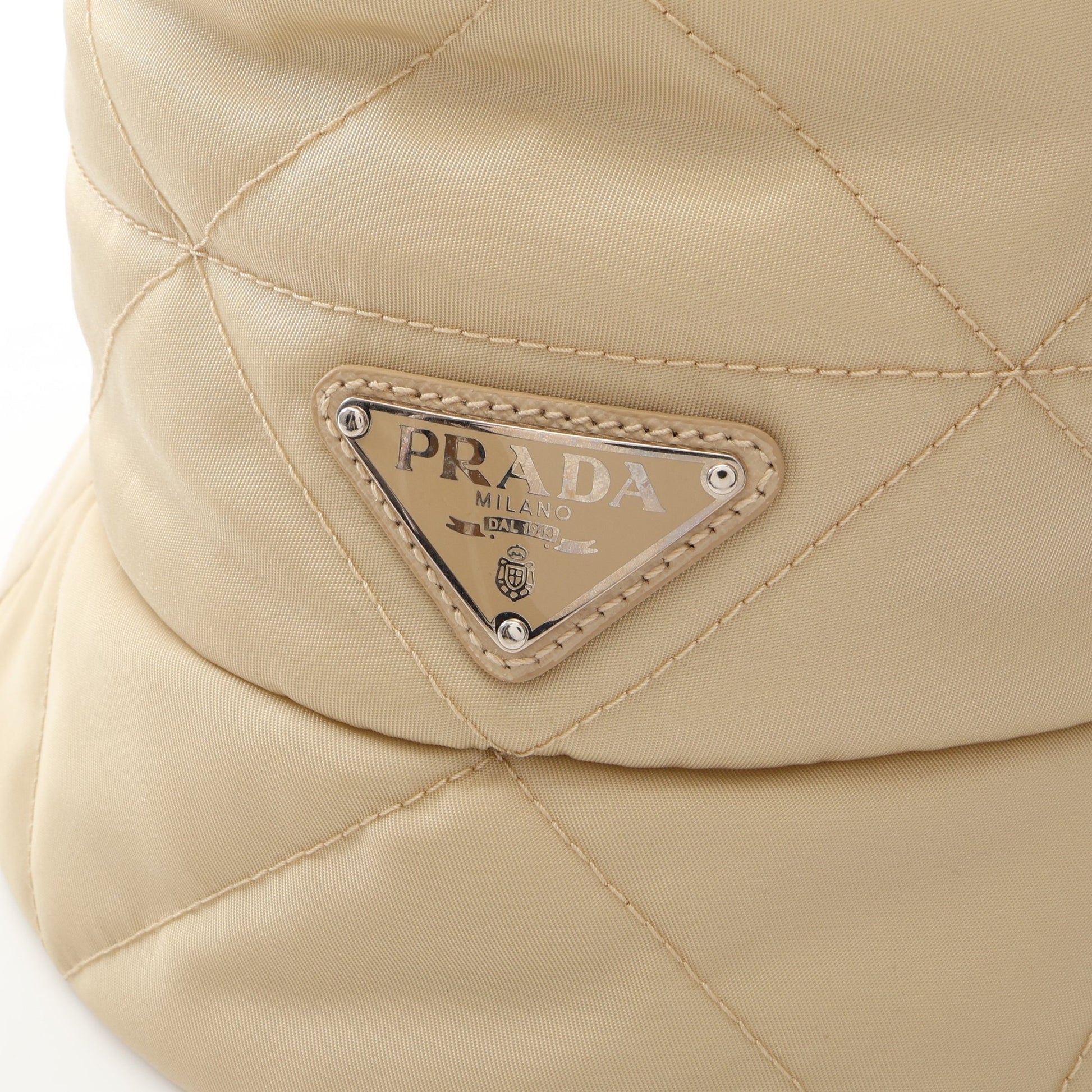 Re-Nylon キルティング バケット ハット ナイロン ライトベージュ プラダ 財布・小物 PRADA